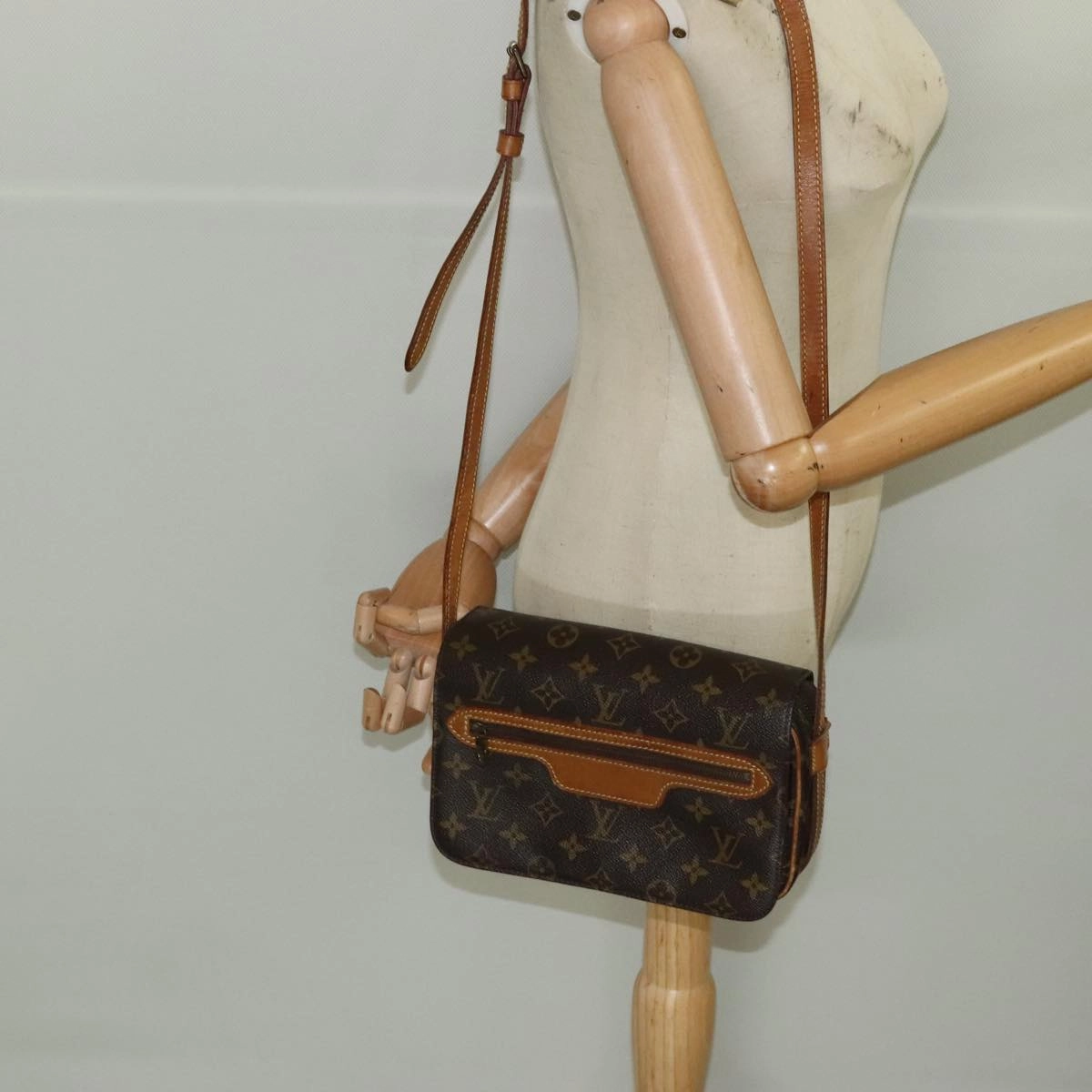 LOUIS VUITTON Monogram Saint Germain Shoulder Bag M51210 LV 101717