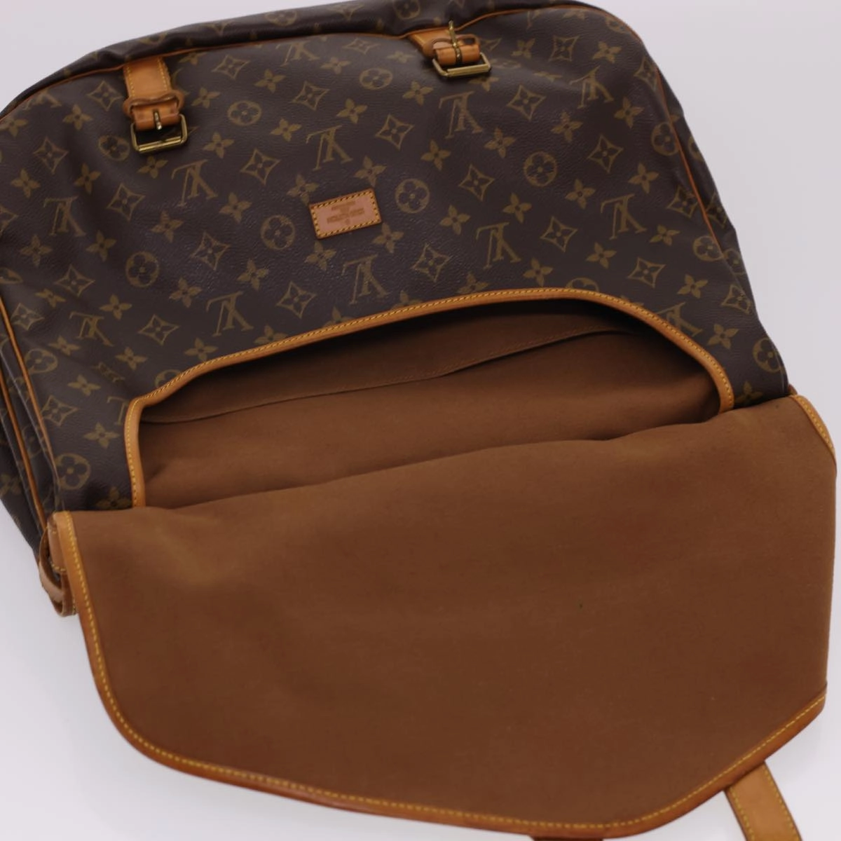 LOUIS VUITTON Monogram Saumur 43 Shoulder Bag M42252 LV 40442