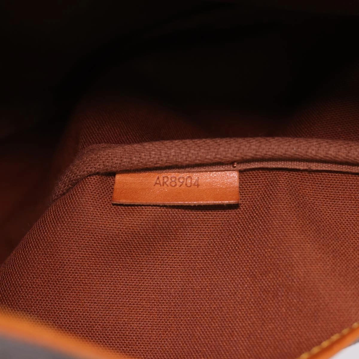 LOUIS VUITTON Monogram Saumur 43 Shoulder Bag M42252 LV 40442