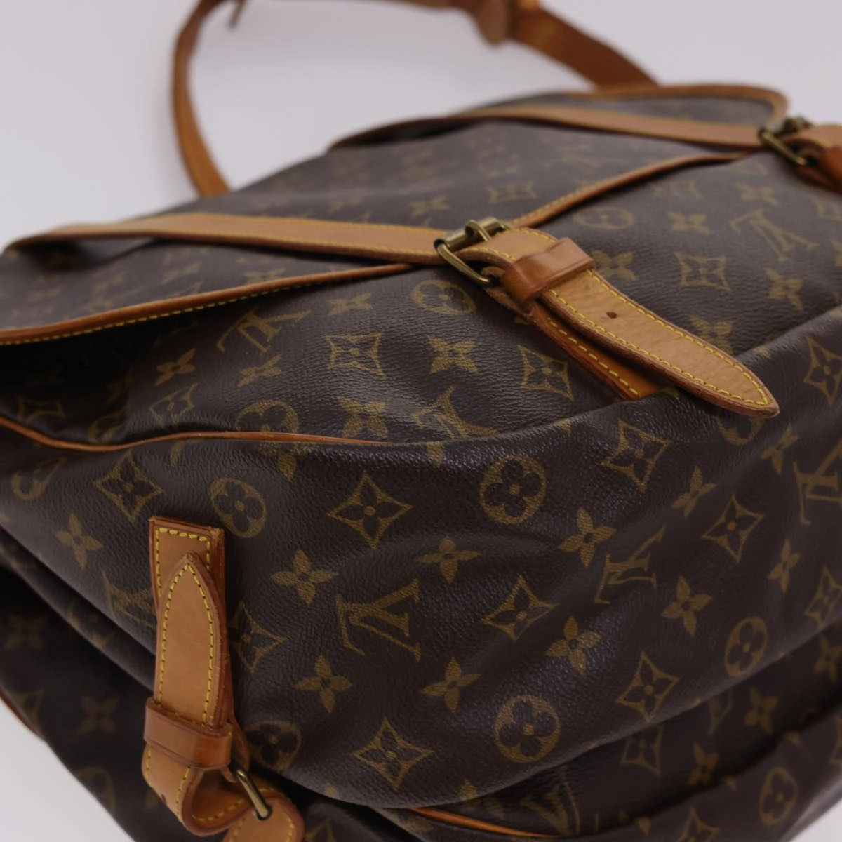 LOUIS VUITTON Monogram Saumur 43 Shoulder Bag M42252 LV 40442