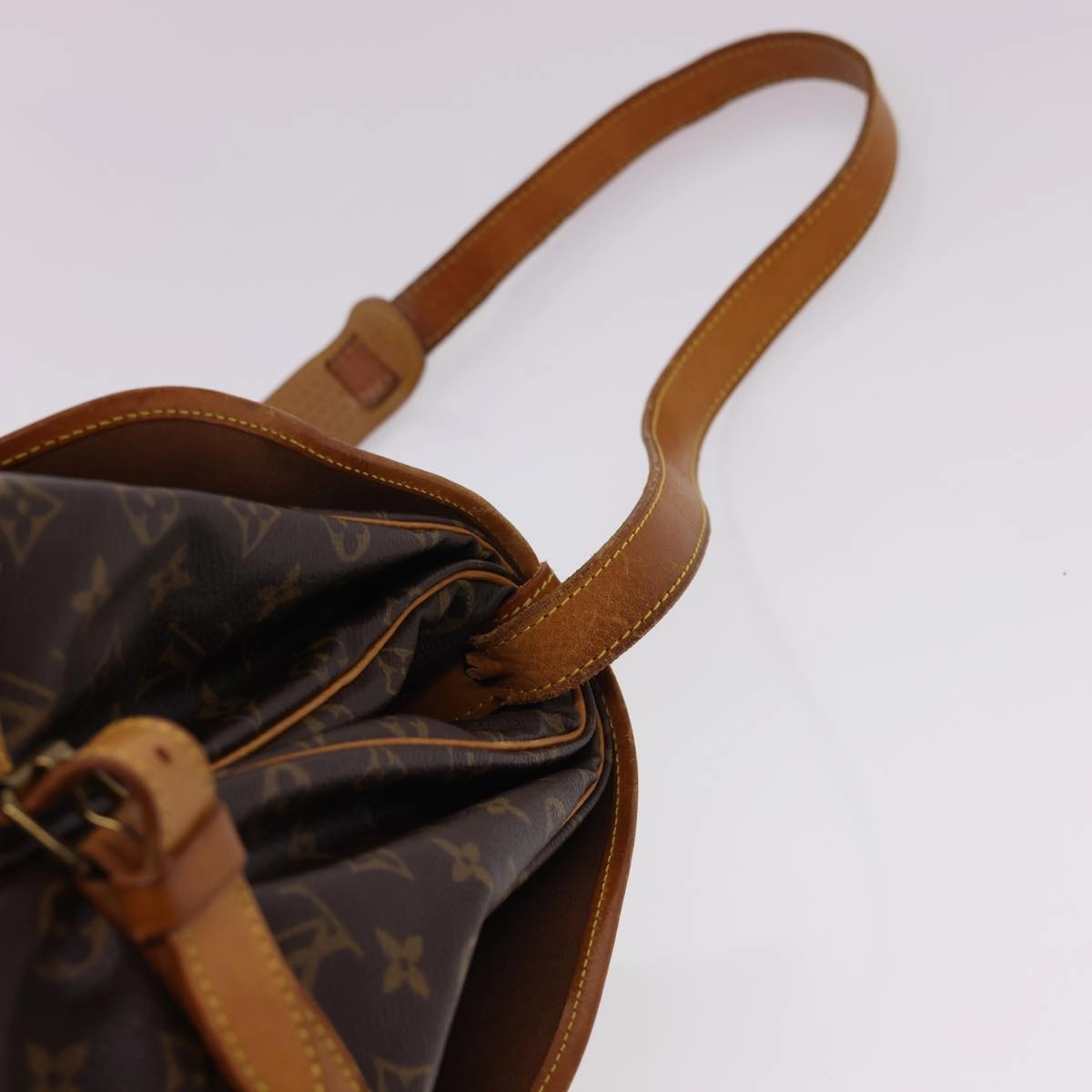 LOUIS VUITTON Monogram Saumur 43 Shoulder Bag M42252 LV 40442