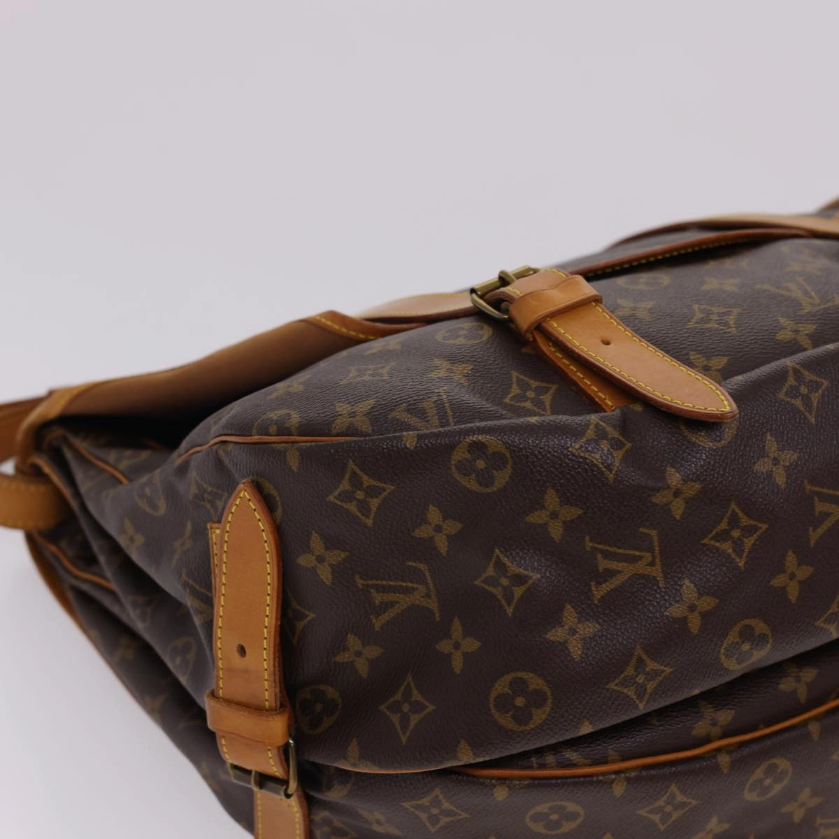 LOUIS VUITTON Monogram Saumur 43 Shoulder Bag M42252 LV 40442