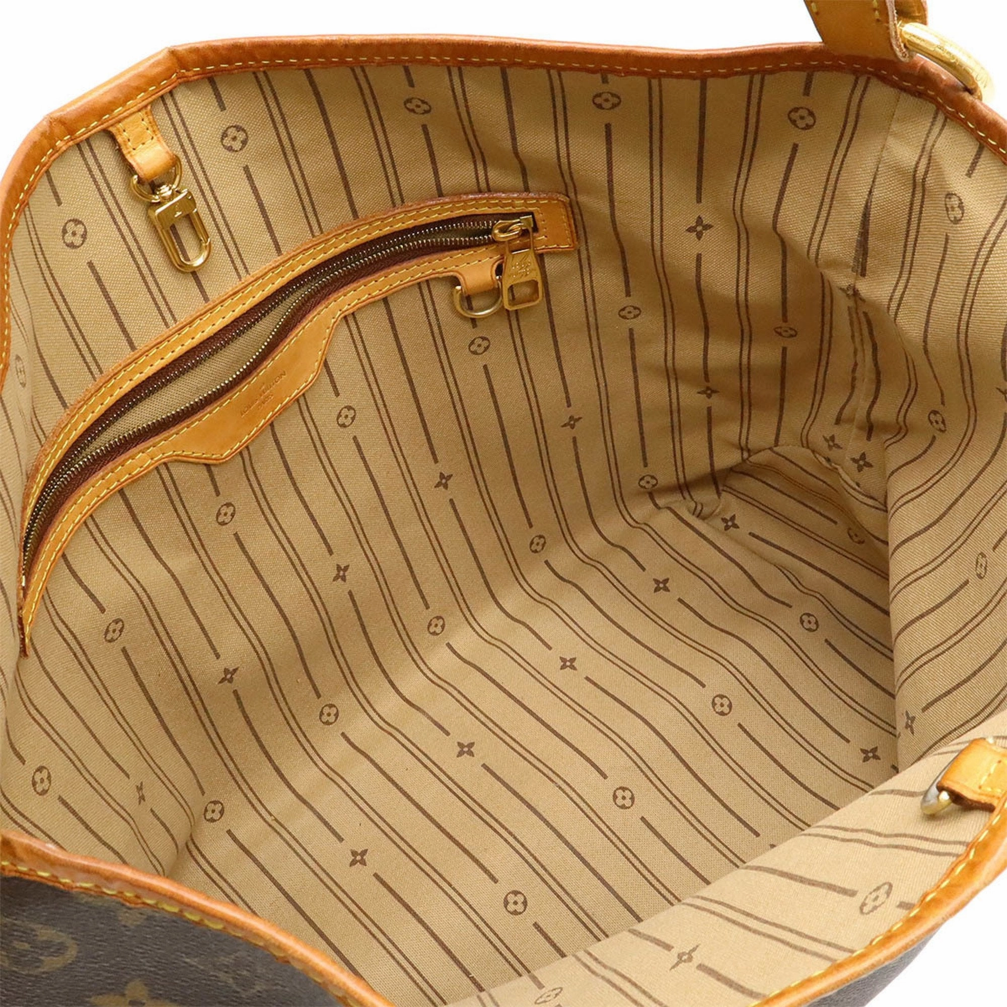 Louis Vuitton Monogram Shoulder Bag (Pre-Owned)