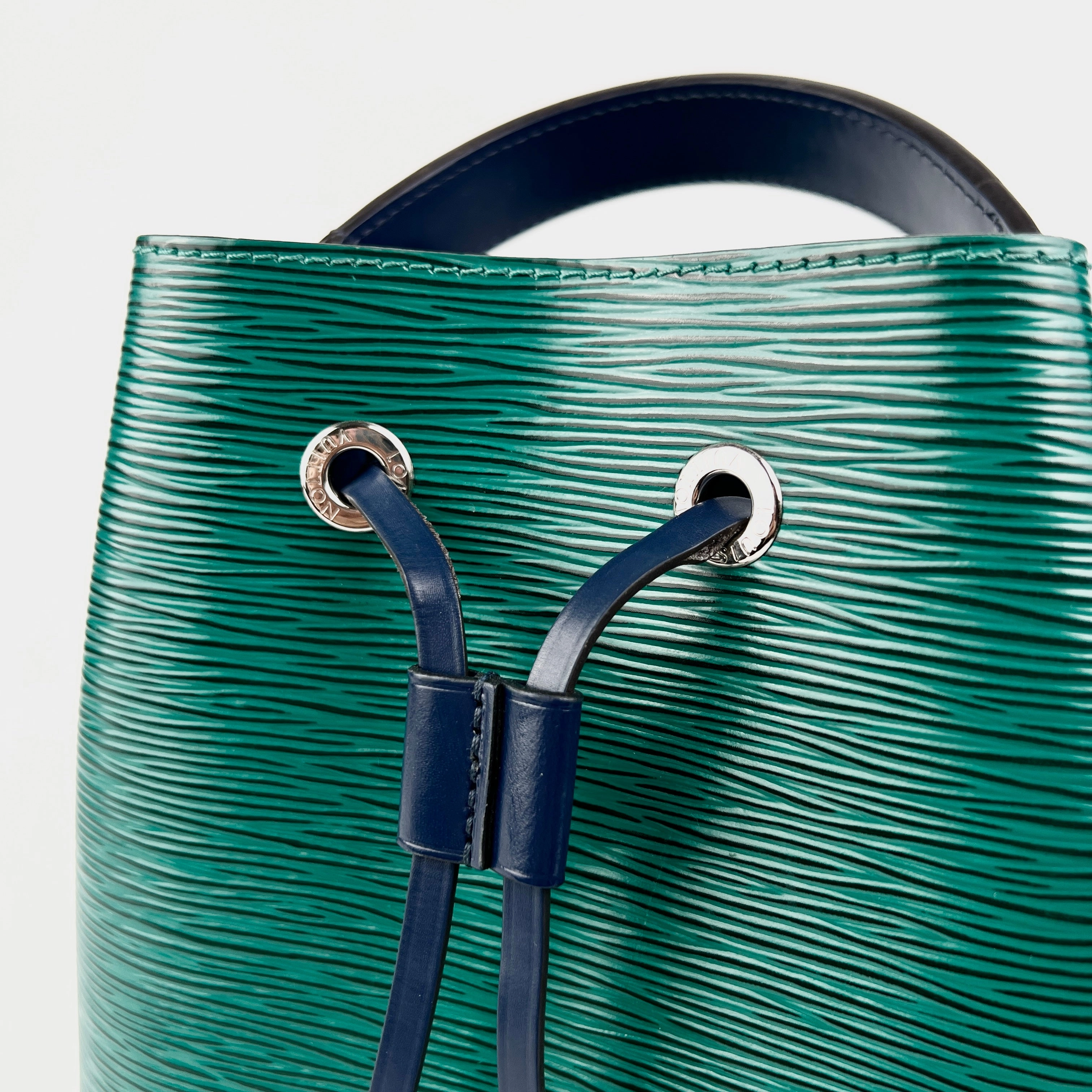 Louis Vuitton Neo Noe BB Epi Green/Blue