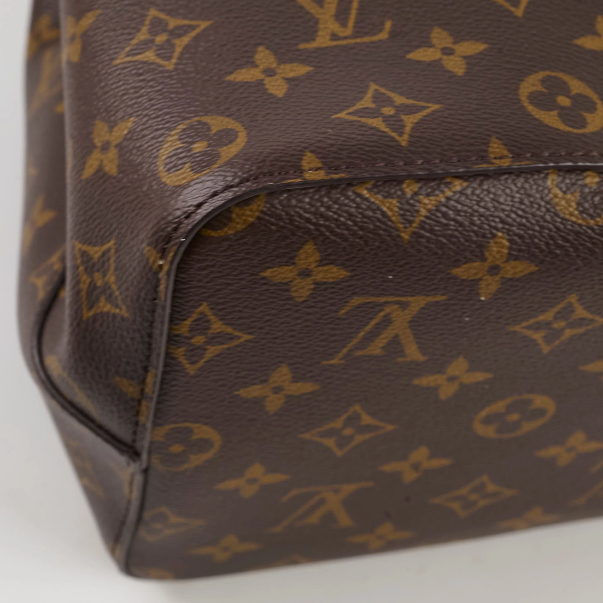 Louis Vuitton Neo Noe Monogram Pink Microchip