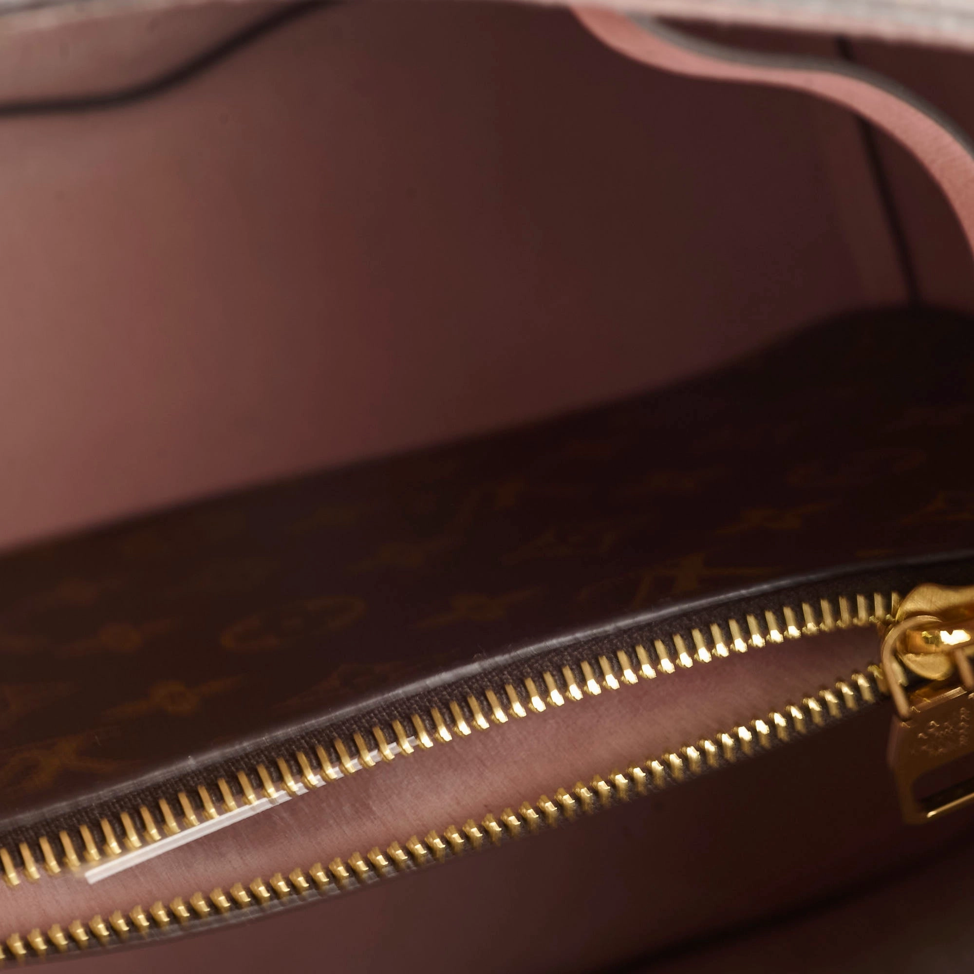 Louis Vuitton Neo Noe Monogram Pink Microchip