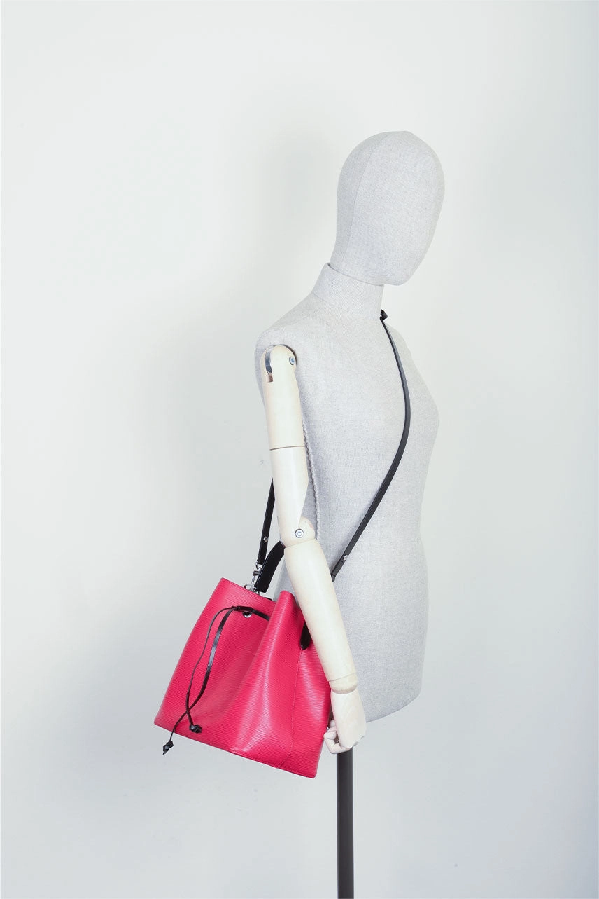 LOUIS VUITTON No No Crossbody Bag Epi MM Grenadine