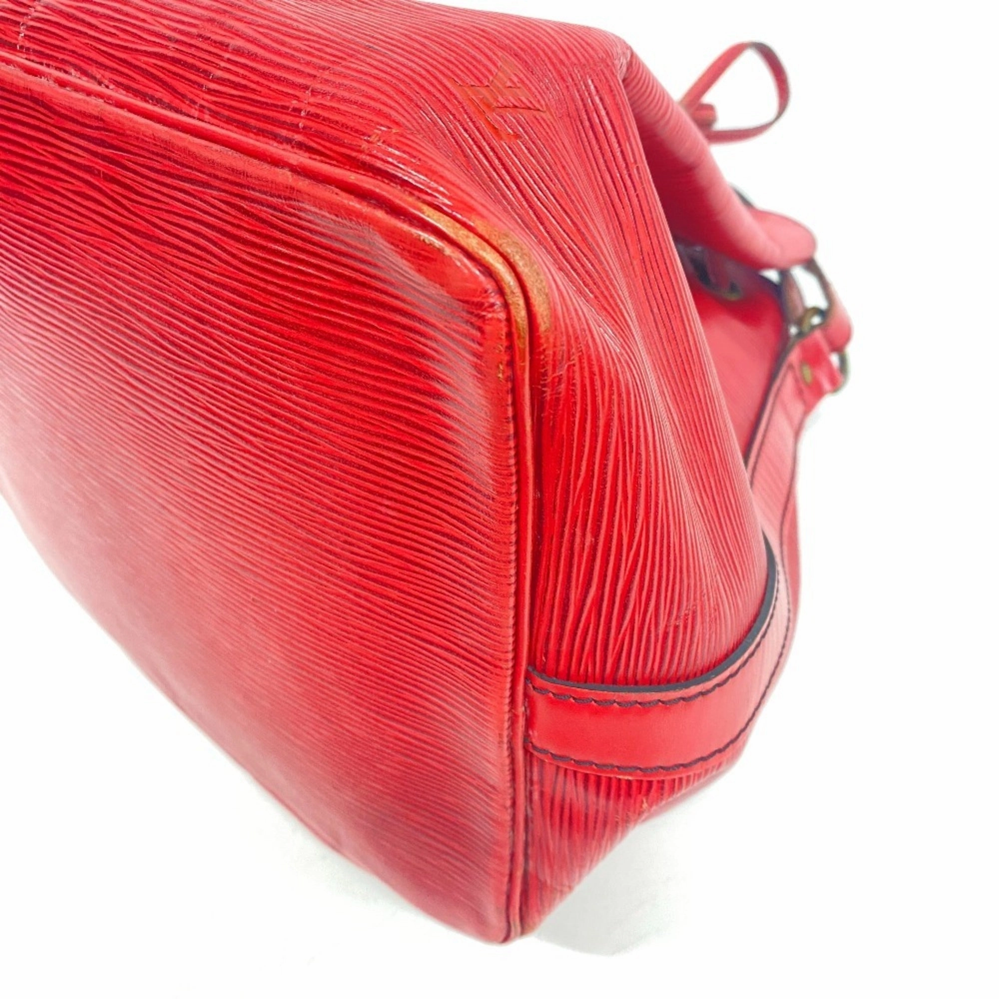 Louis Vuitton Noe Leather Shoulder Bag (Pre-Owned)