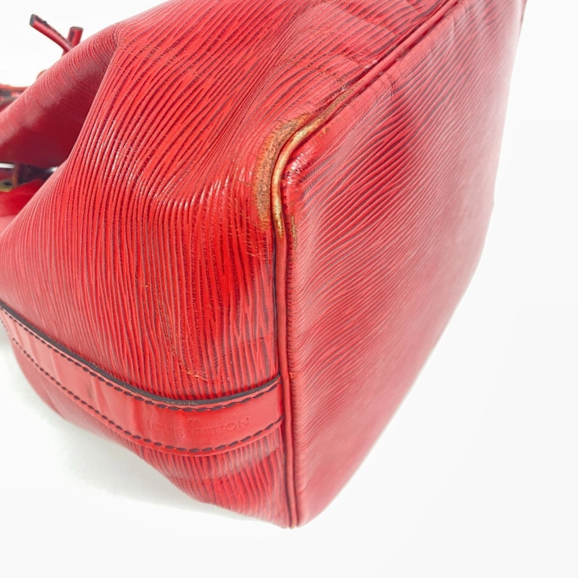 Louis Vuitton Noe Leather Shoulder Bag (Pre-Owned)