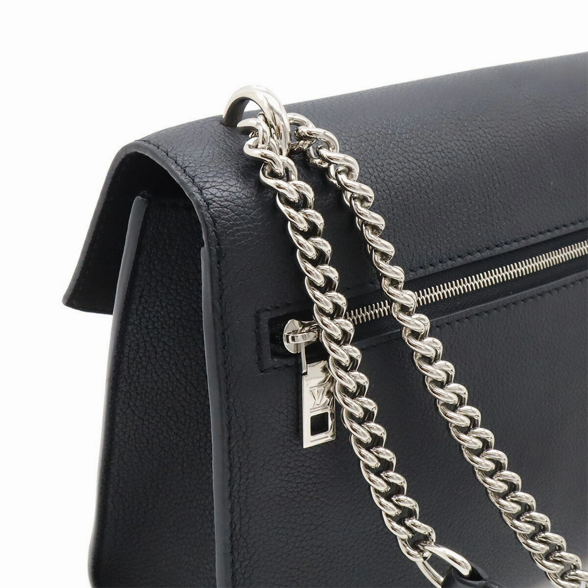 Louis Vuitton Noir Leather Pochette Shoulder Bag (Pre-Owned)