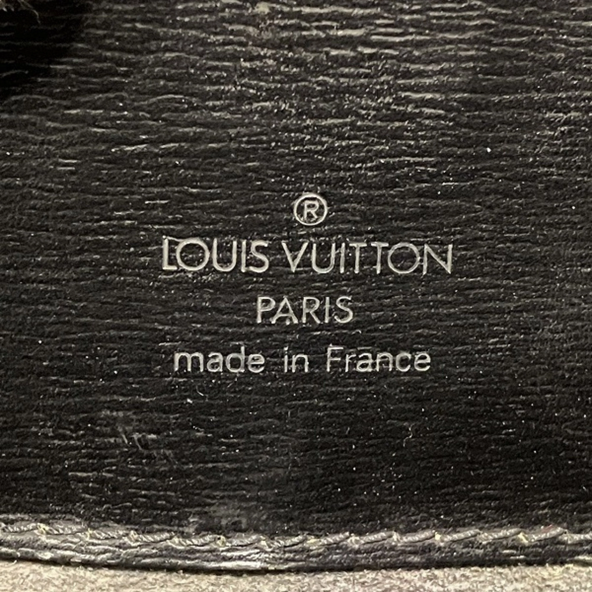 Louis Vuitton Noir Leather Shoulder Bag (Pre-Owned)