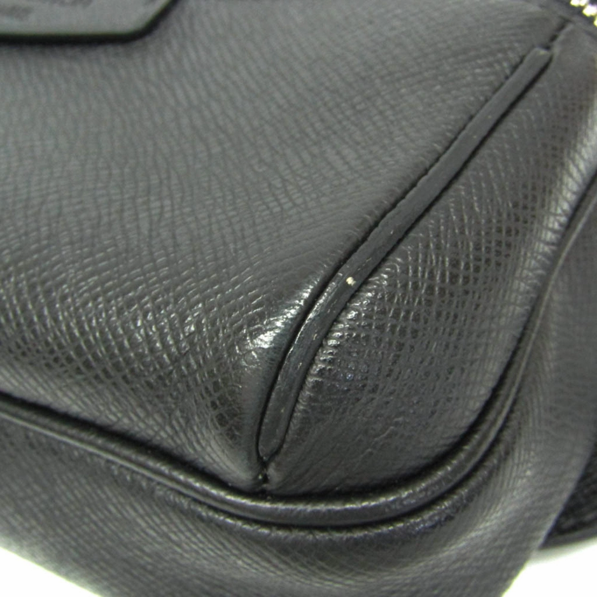 Louis Vuitton Outdoor Black Leather Shoulder Bag