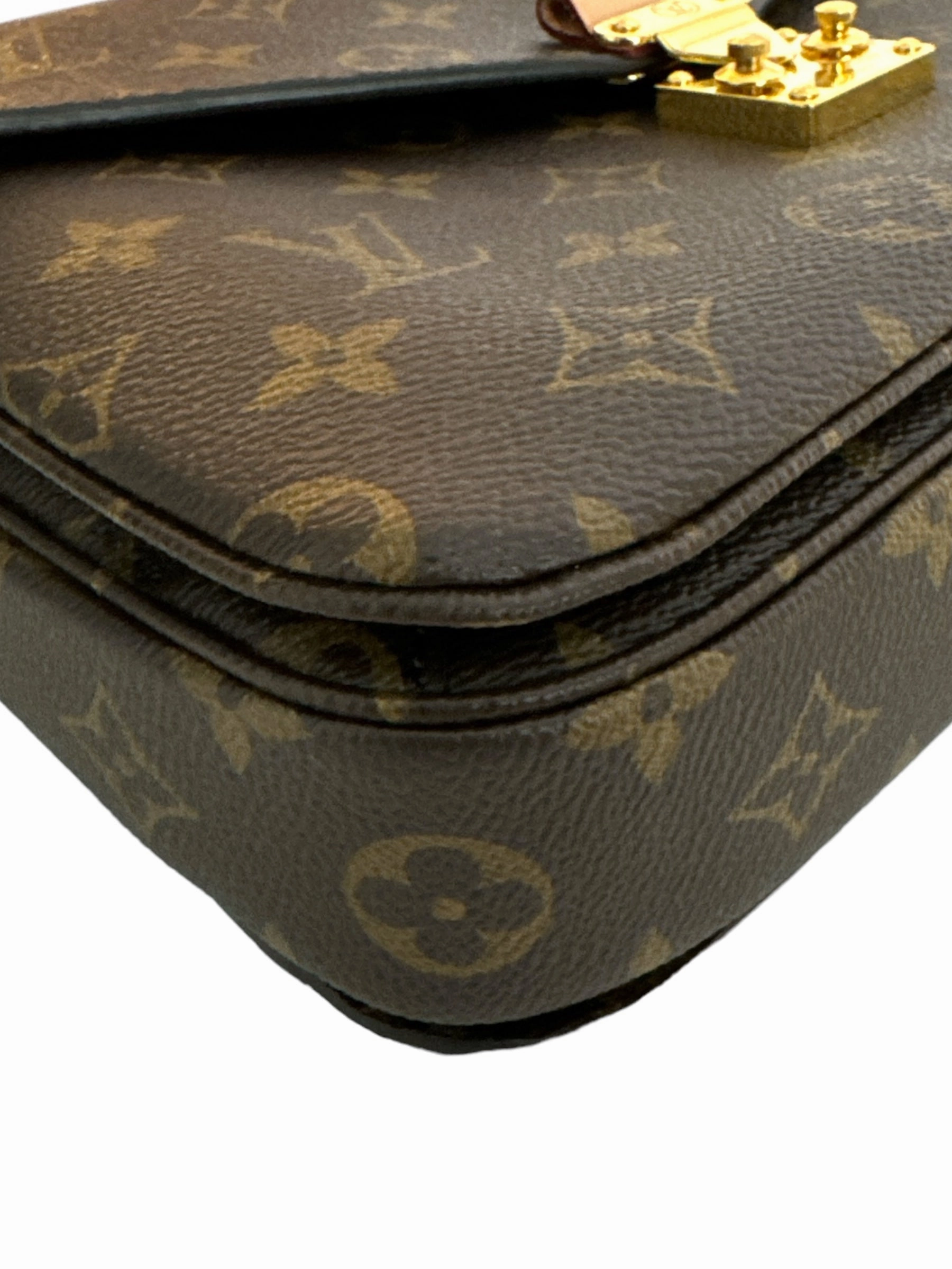 Louis Vuitton Pochette Metis Monogram Canvas Crossbody / HandBag