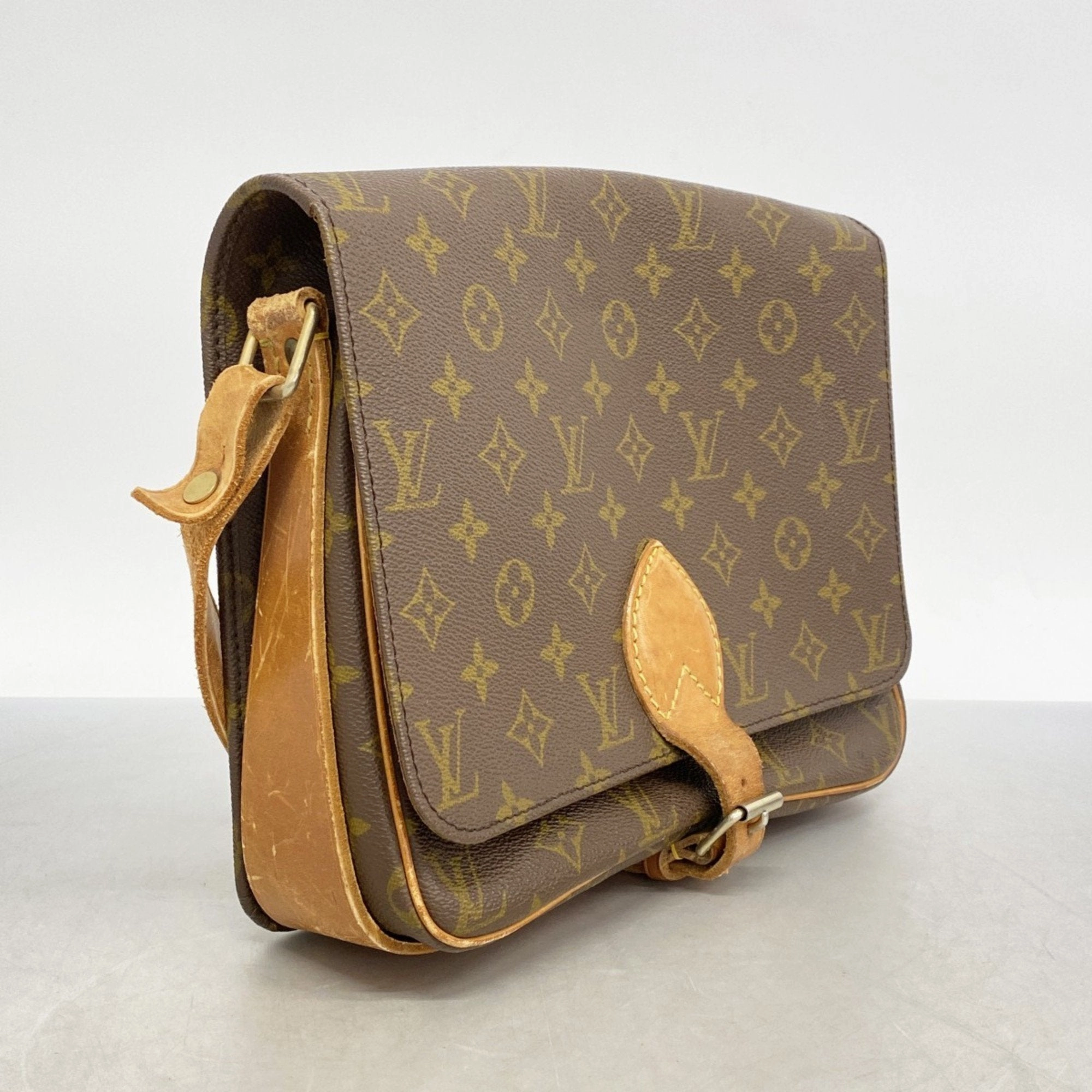 Louis Vuitton Shoulder Bag (Pre-Owned)