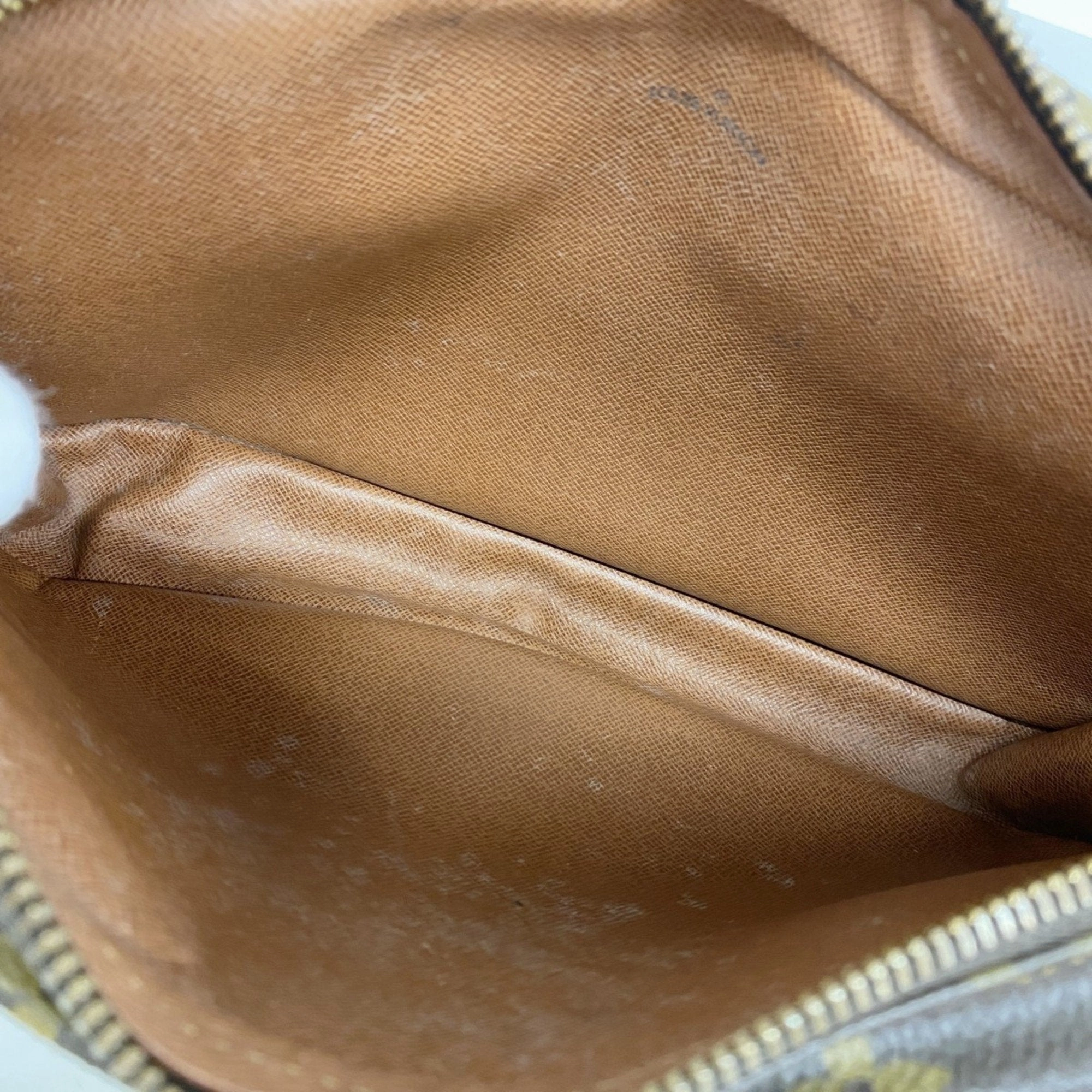 Louis Vuitton Shoulder Bag (Pre-Owned)