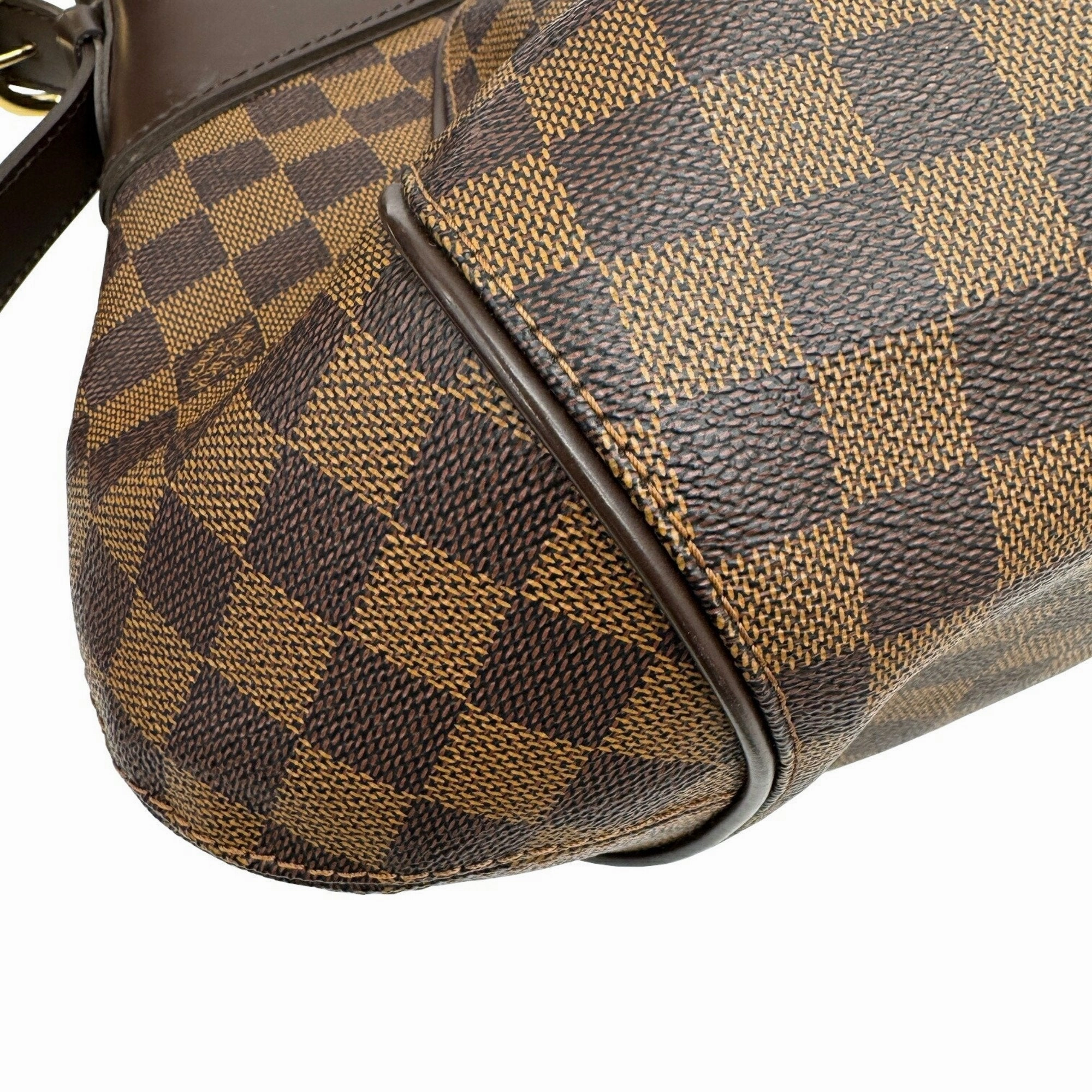 Louis Vuitton Shoulder Bag (Pre-Owned)