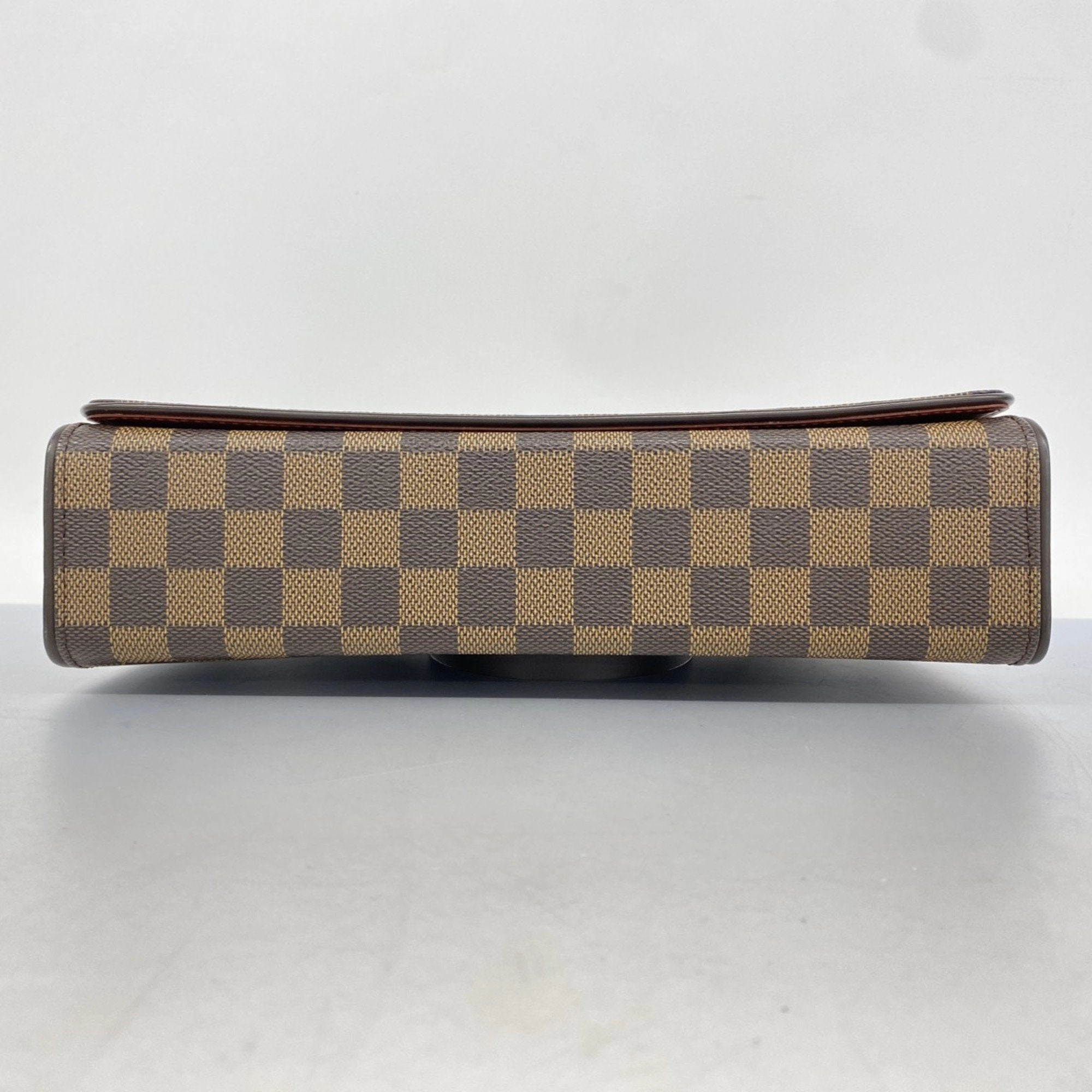 Louis Vuitton Shoulder Bag (Pre-Owned)