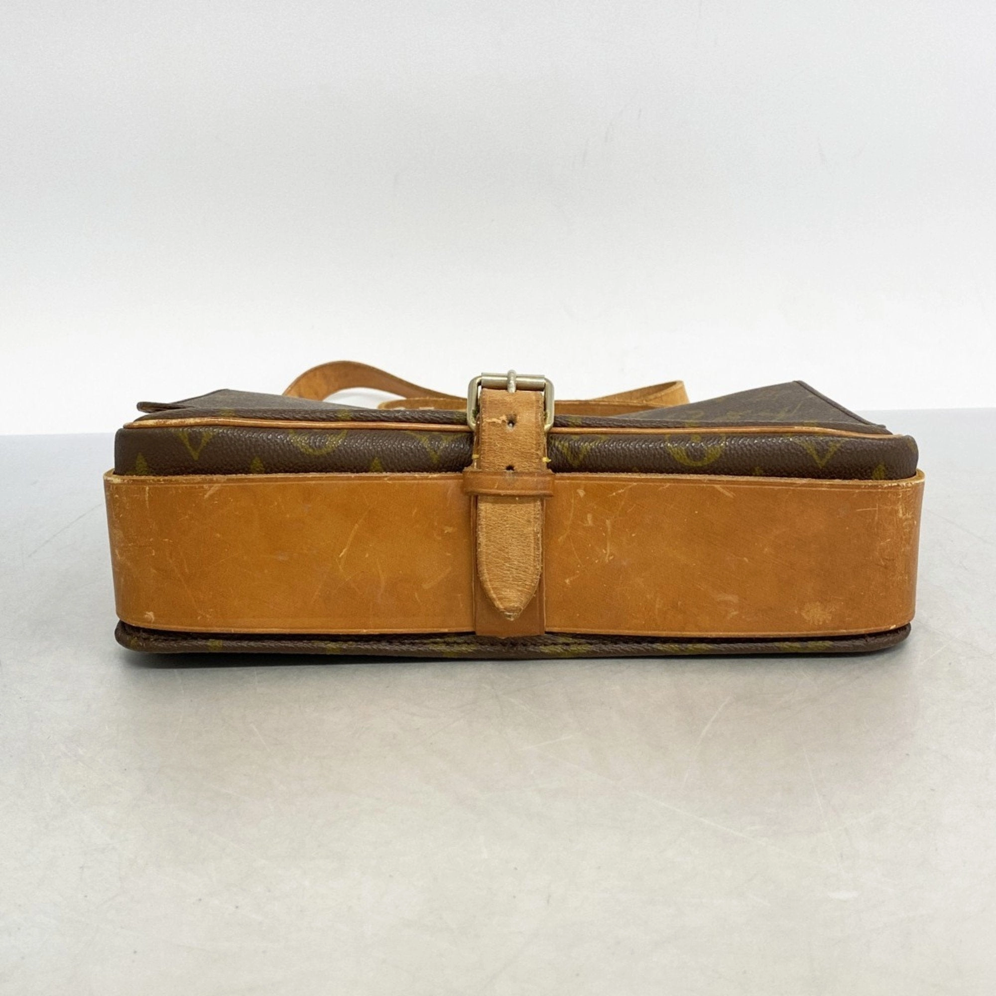 Louis Vuitton Shoulder Bag (Pre-Owned)