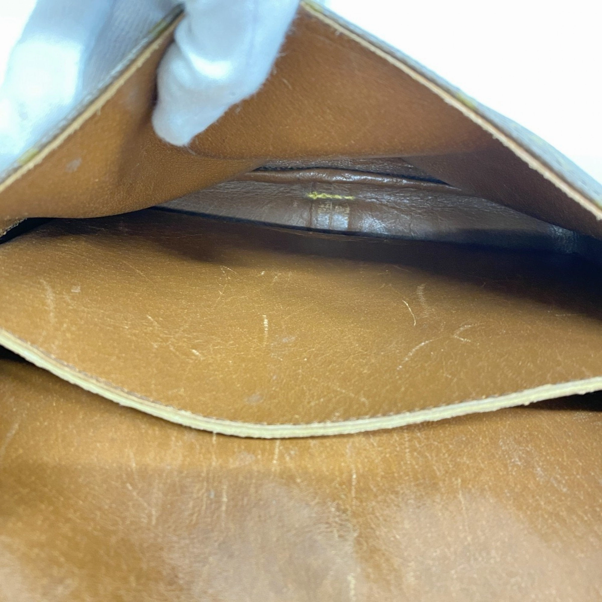 Louis Vuitton Shoulder Bag (Pre-Owned)