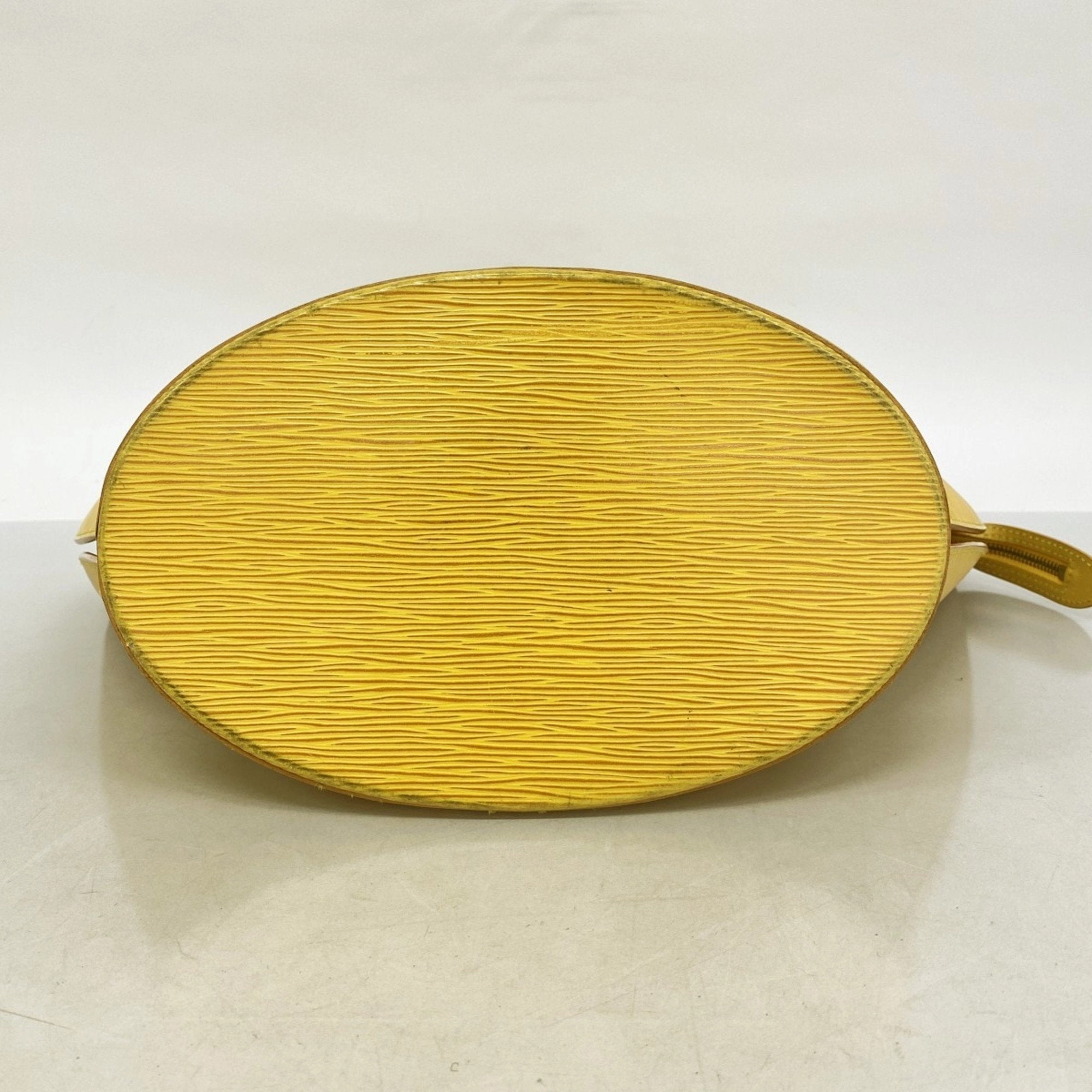 Louis Vuitton Shoulder Bag (Pre-Owned)