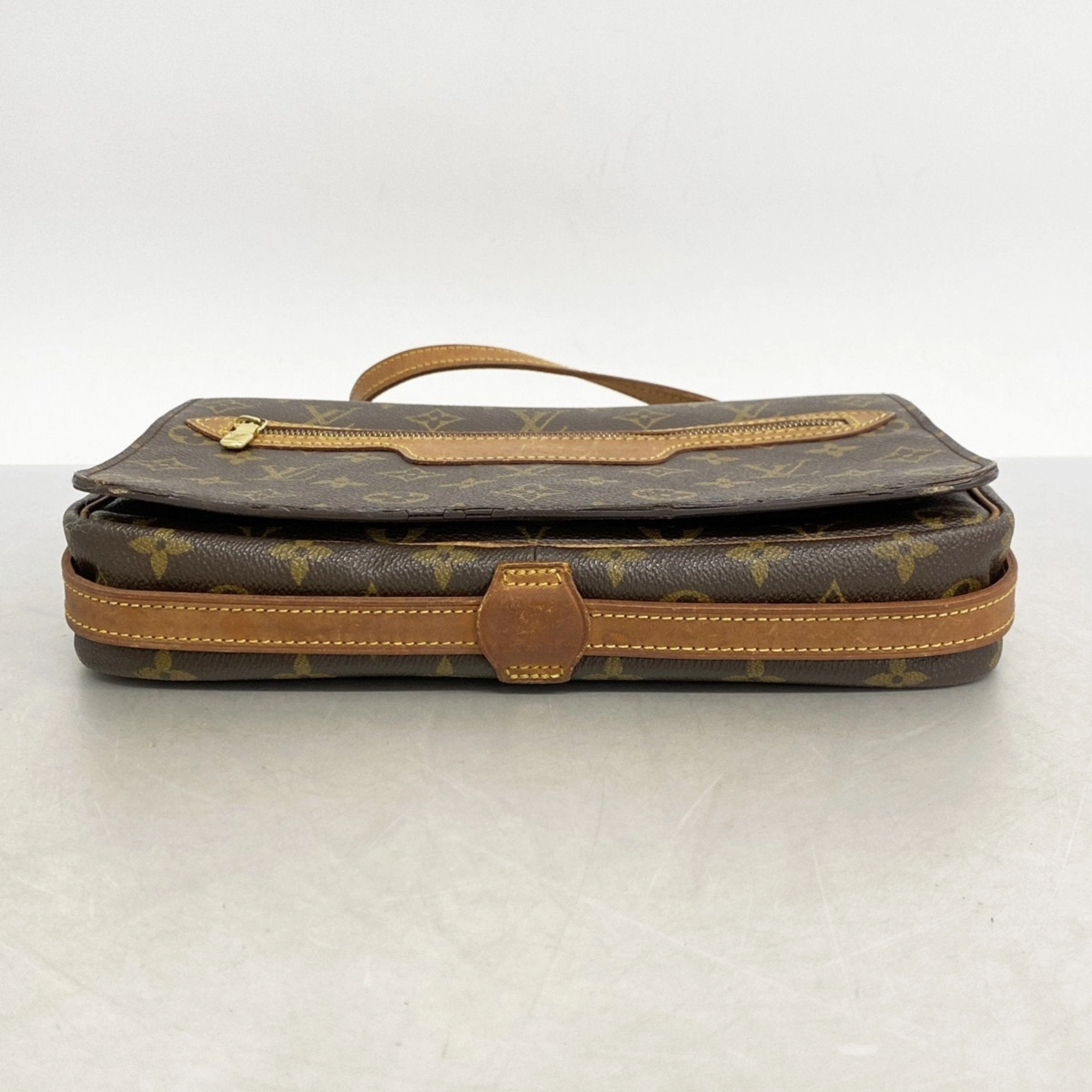 Louis Vuitton Shoulder Bag (Pre-Owned)