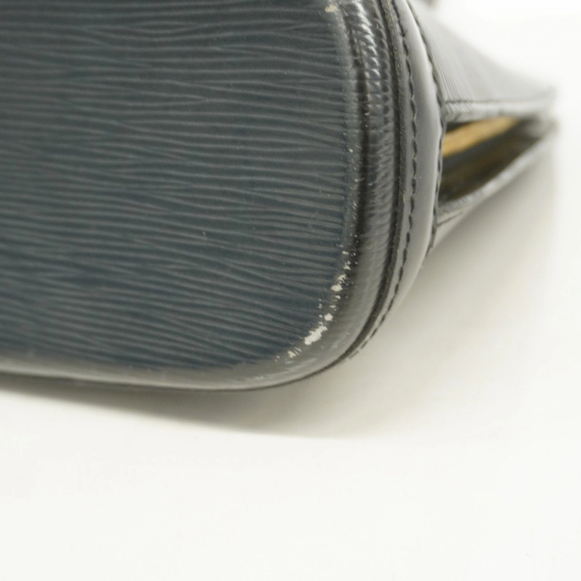 Louis Vuitton Shoulder Bag (Pre-Owned)