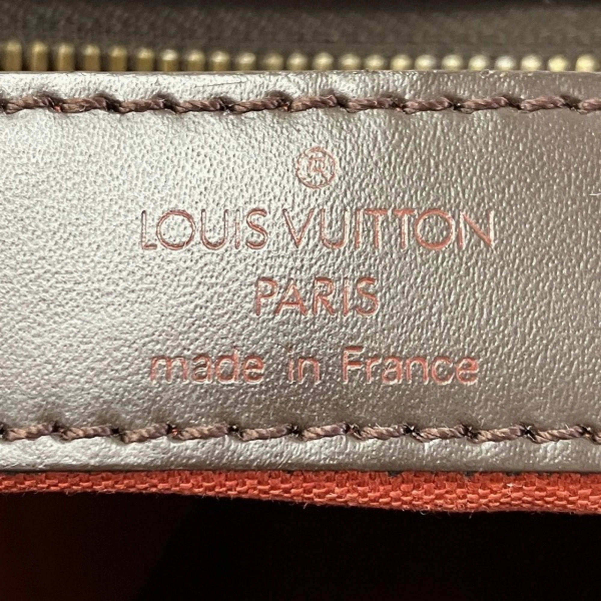 Louis Vuitton Shoulder Bag (Pre-Owned)