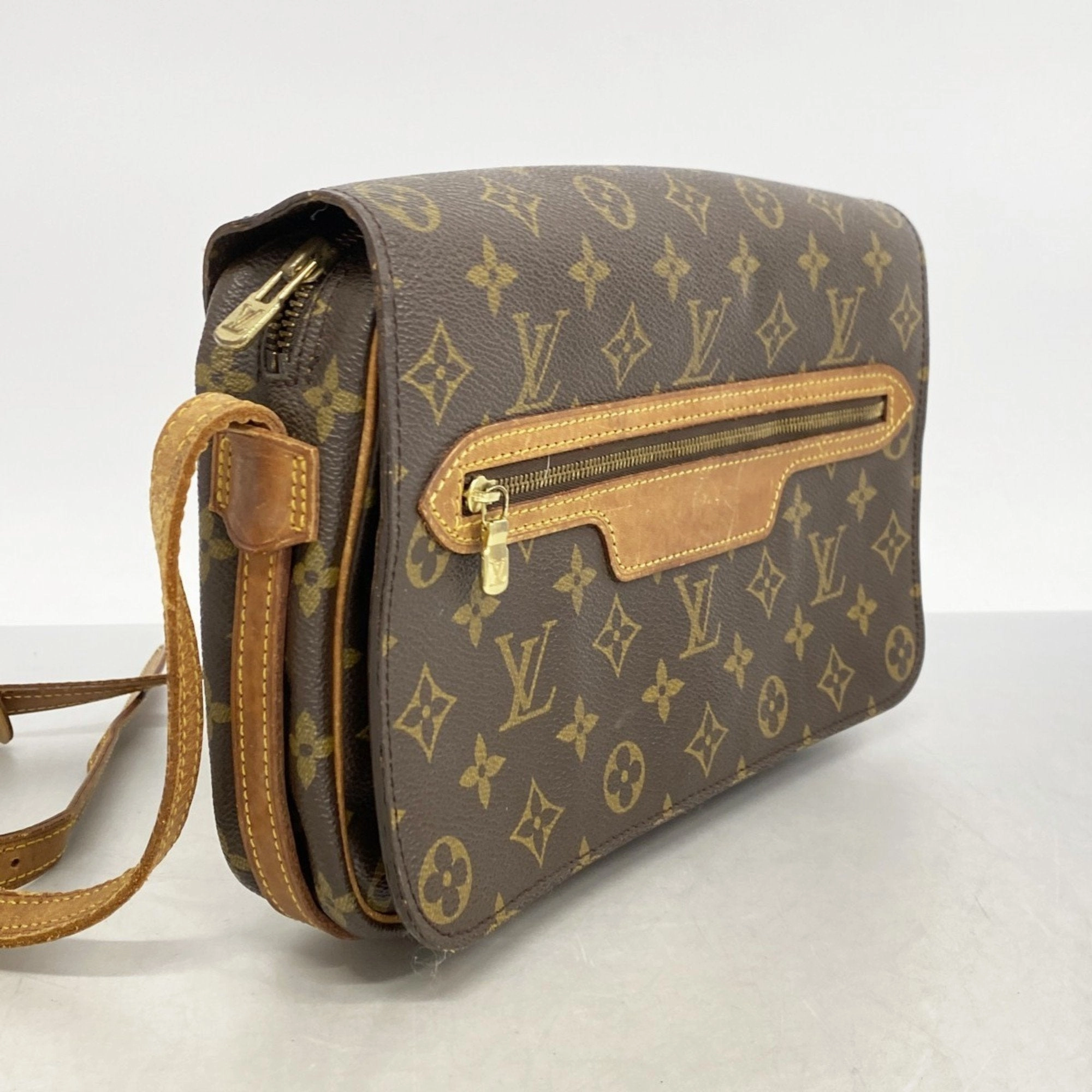 Louis Vuitton Shoulder Bag (Pre-Owned)