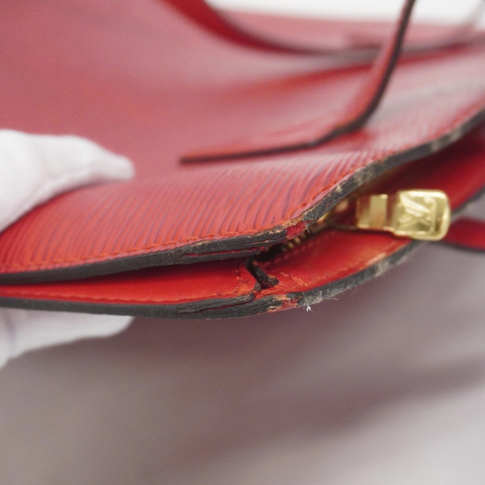 Louis Vuitton Shoulder Bag (Pre-Owned)