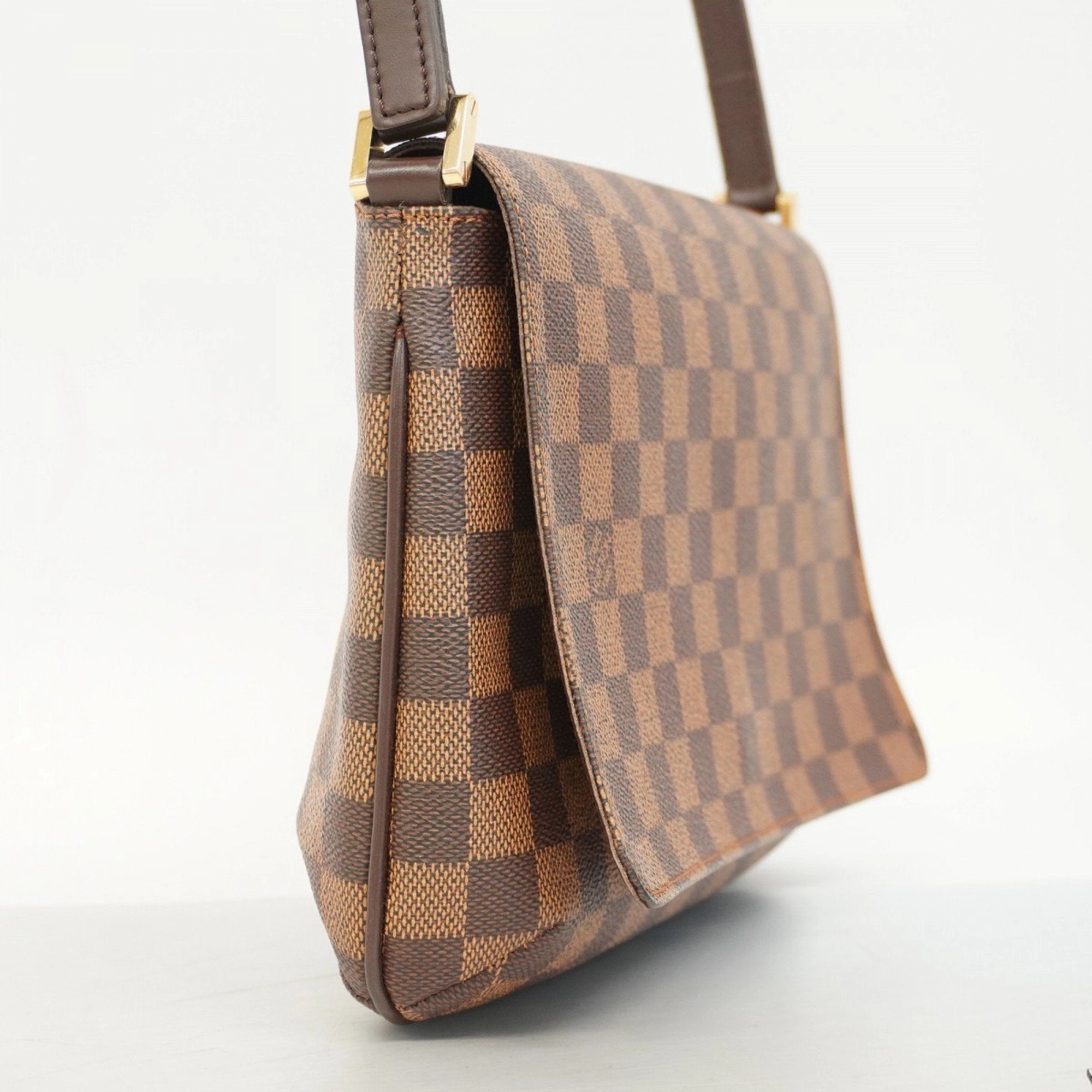 Louis Vuitton Shoulder Bag (Pre-Owned)
