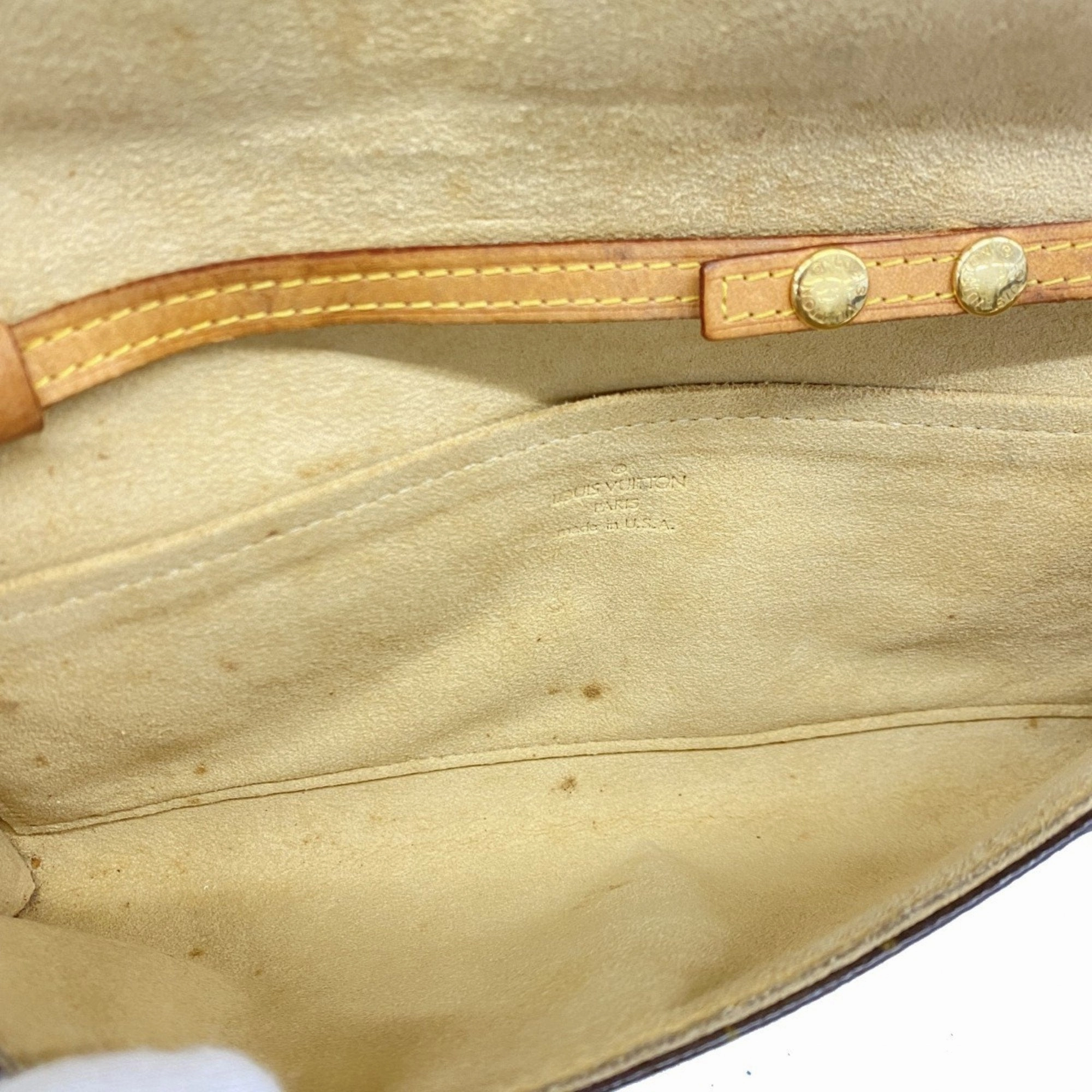 Louis Vuitton Shoulder Bag (Pre-Owned)