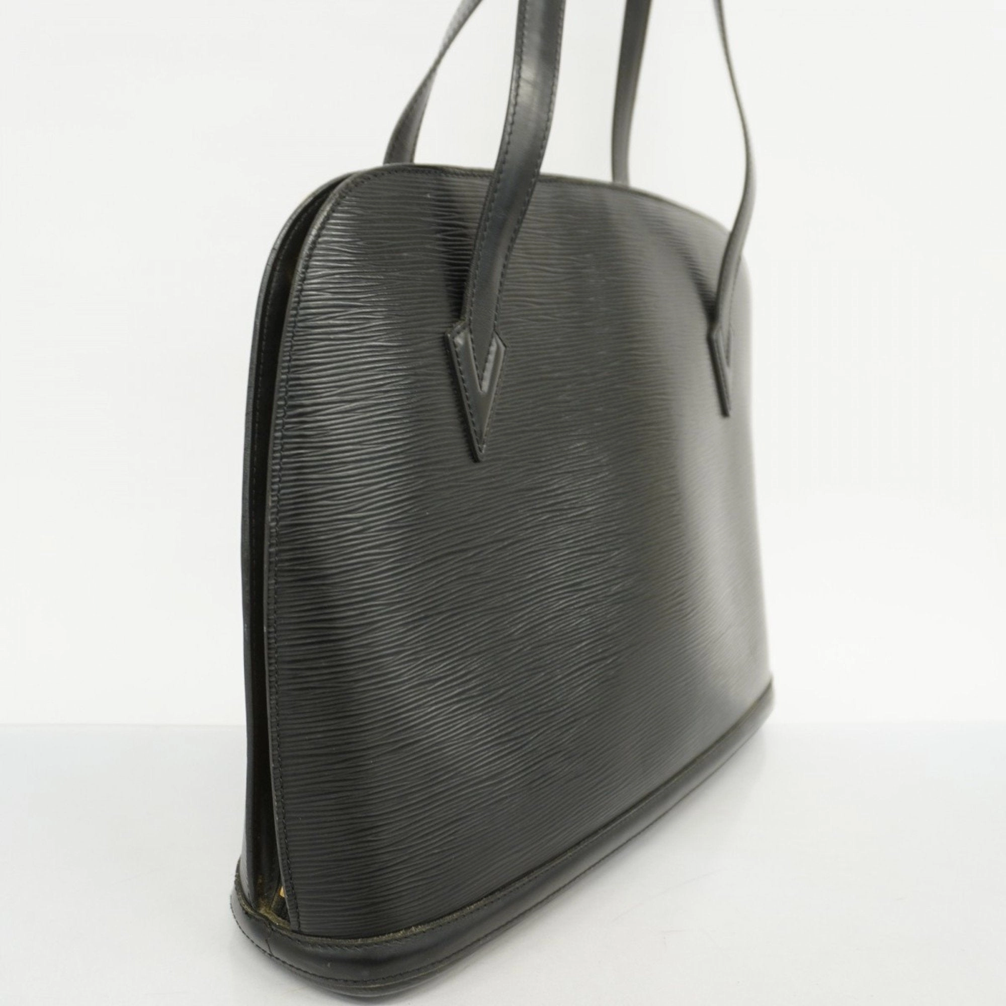 Louis Vuitton Shoulder Bag (Pre-Owned)