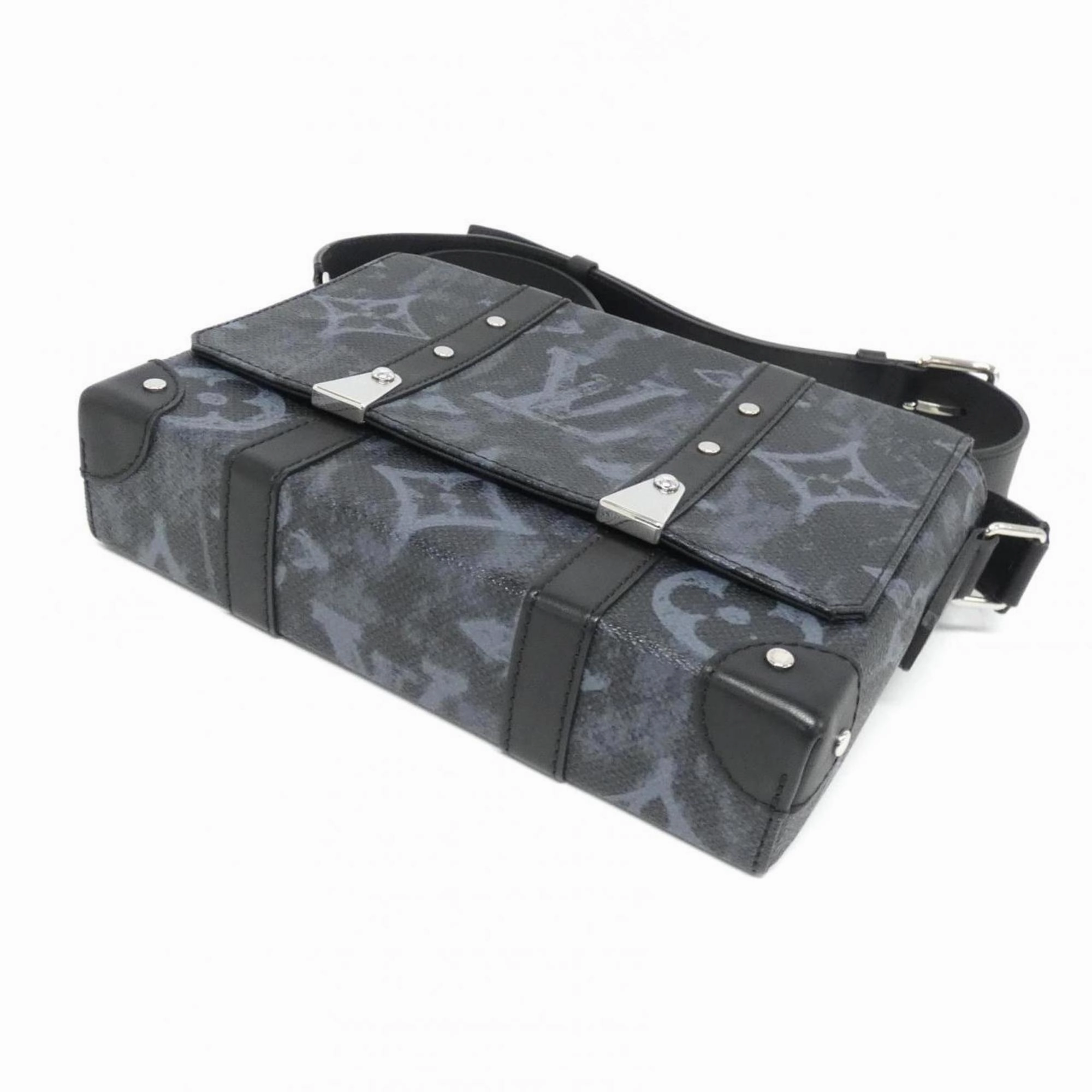 Louis Vuitton Trunk Canvas Shoulder Bag (Pre-Owned)