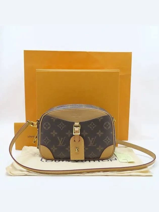 M45528 Crossbody Bag