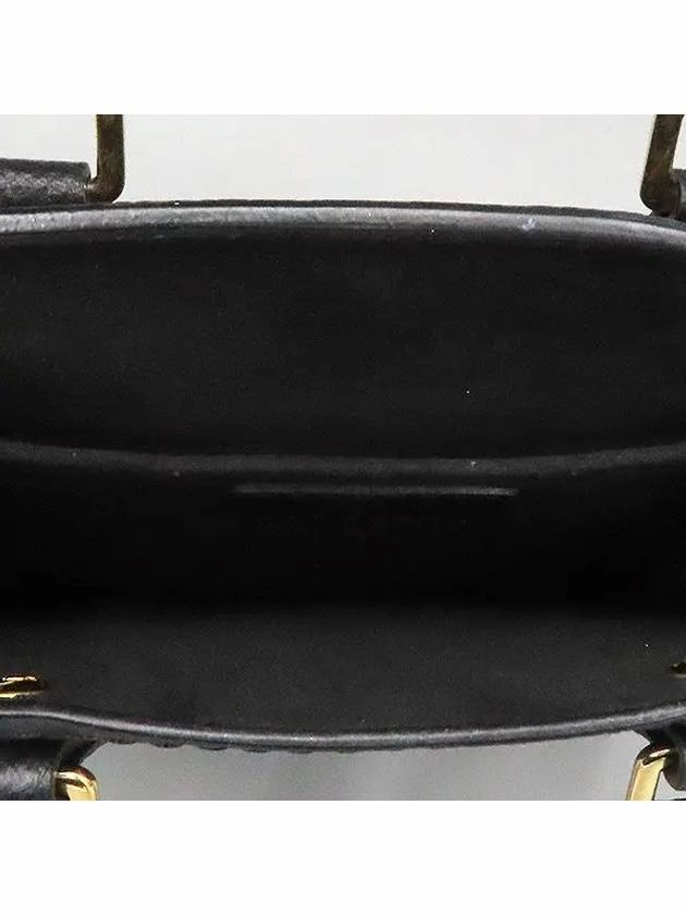 M80478 Crossbody Bag