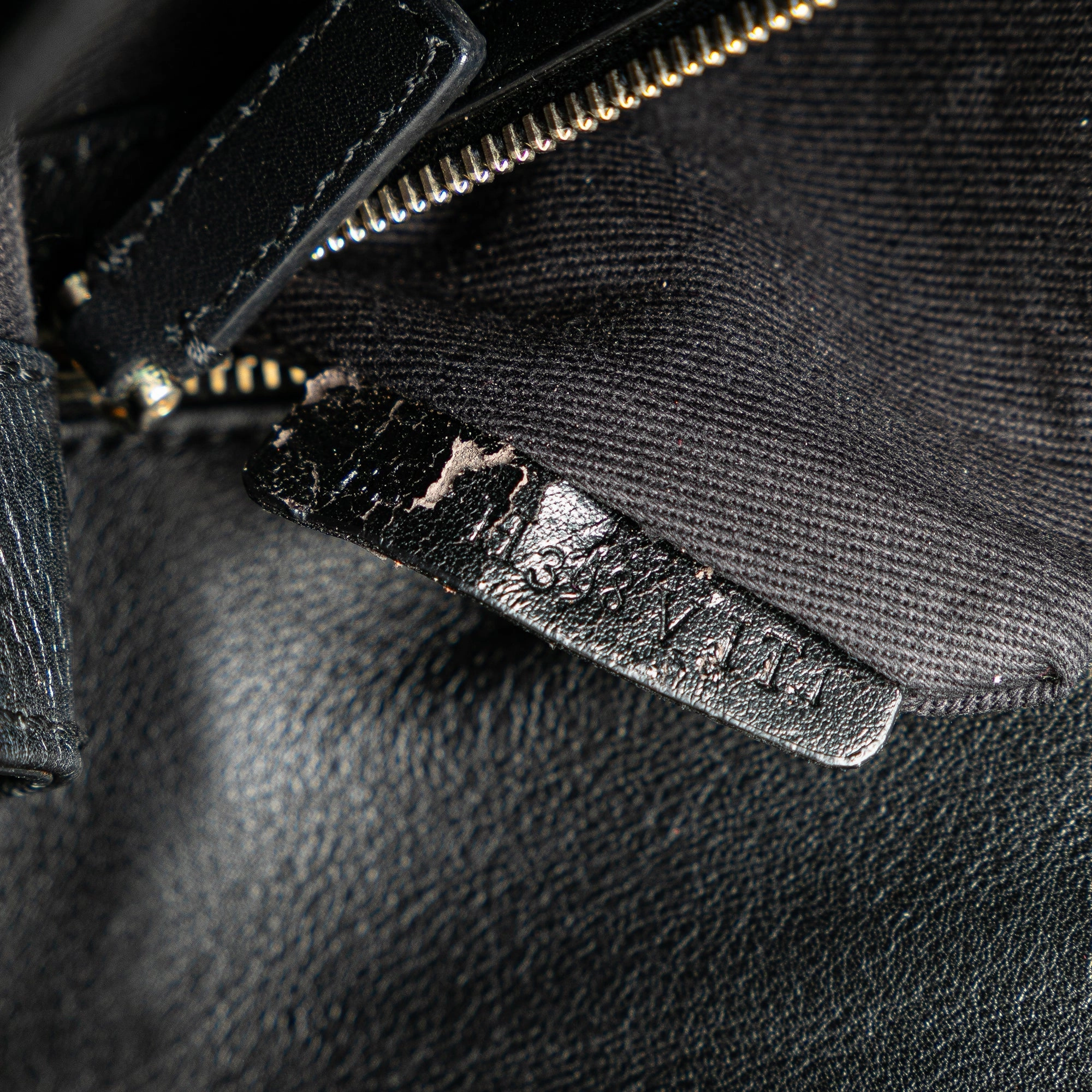 Medium Rockstud Glam Lock Crossbody