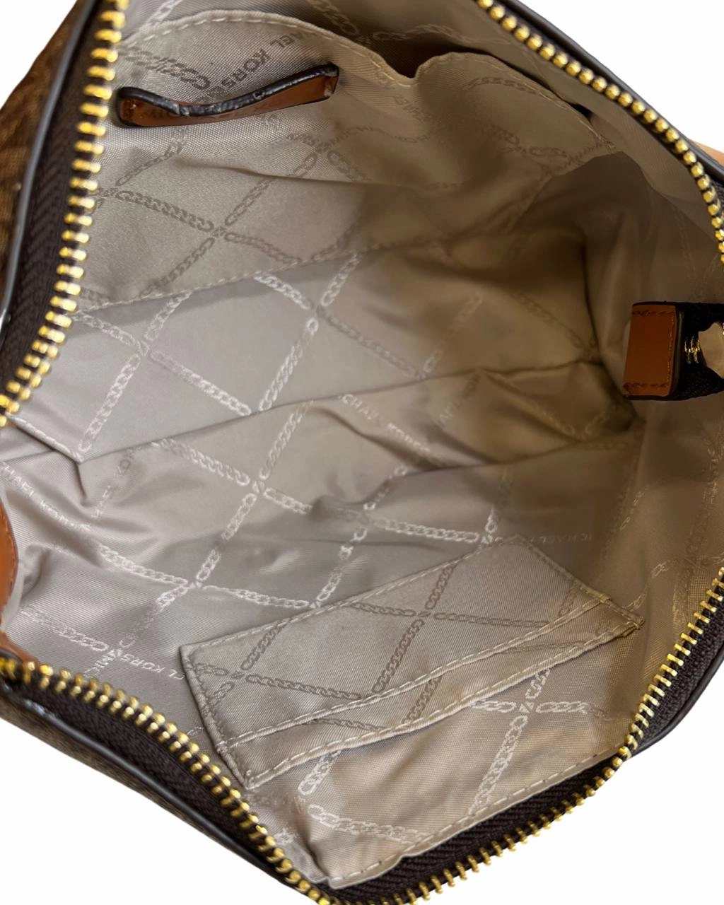 MICHAEL KORS Jet Set Travel Tech Attached Small Crossbody
