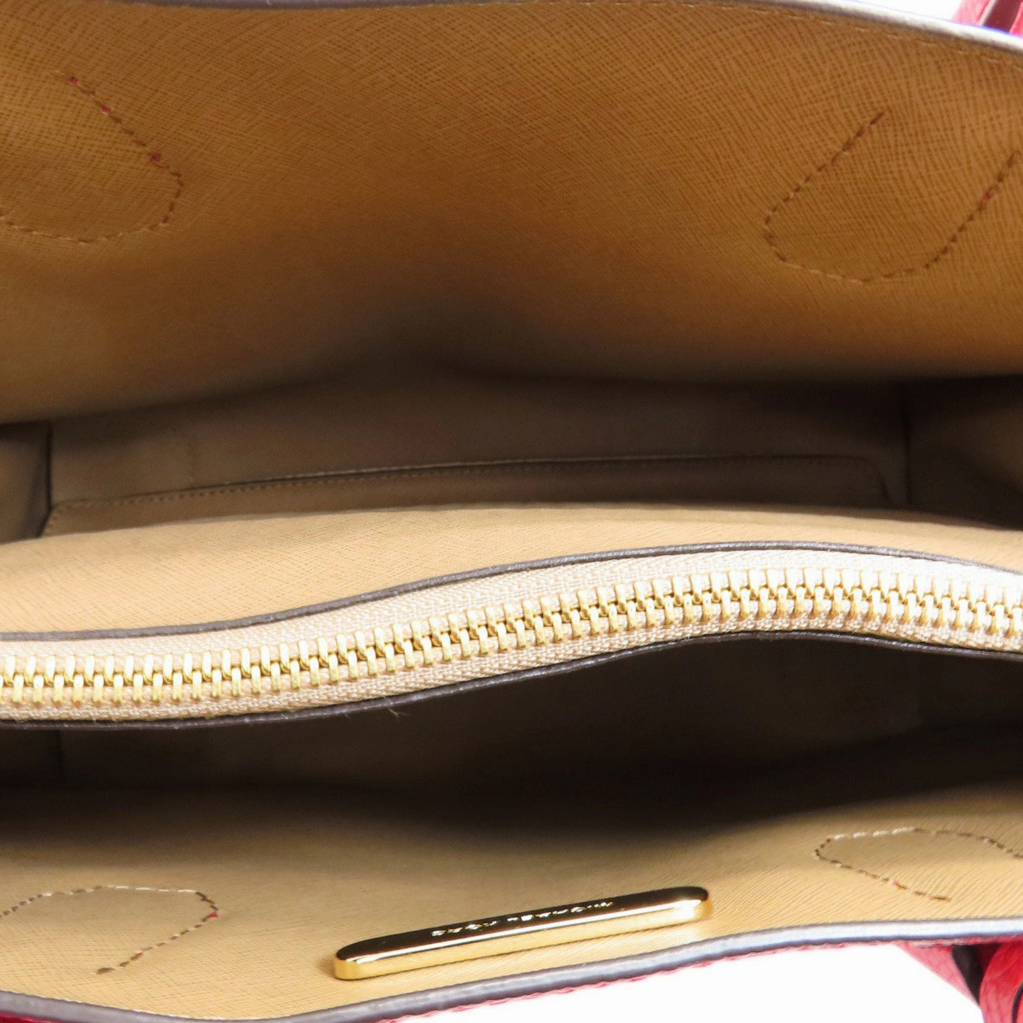 Michael Kors  Leather Handbag (Pre-Owned)