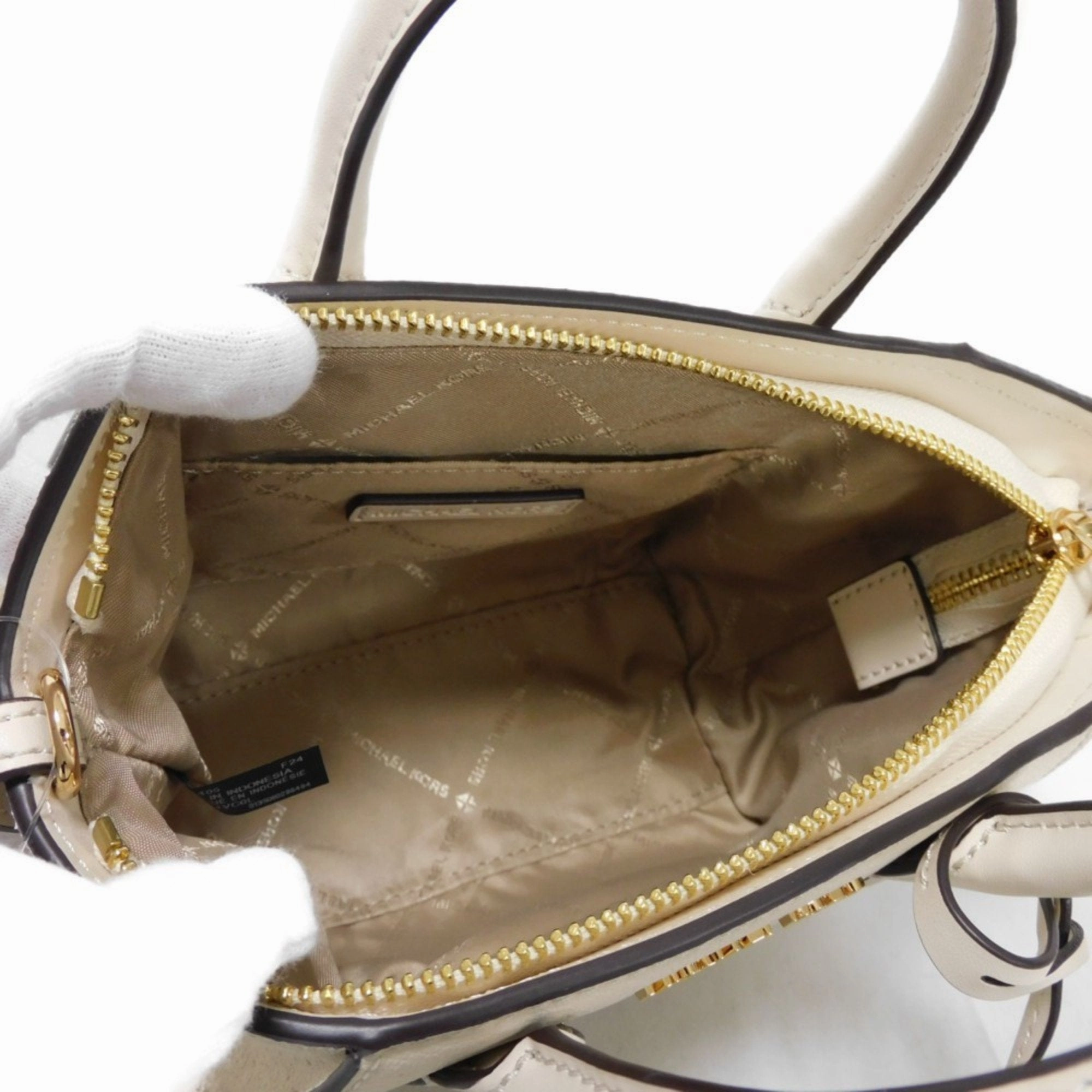 Michael Kors Leather Handbag Shoulder Bag (Pre-Owned)