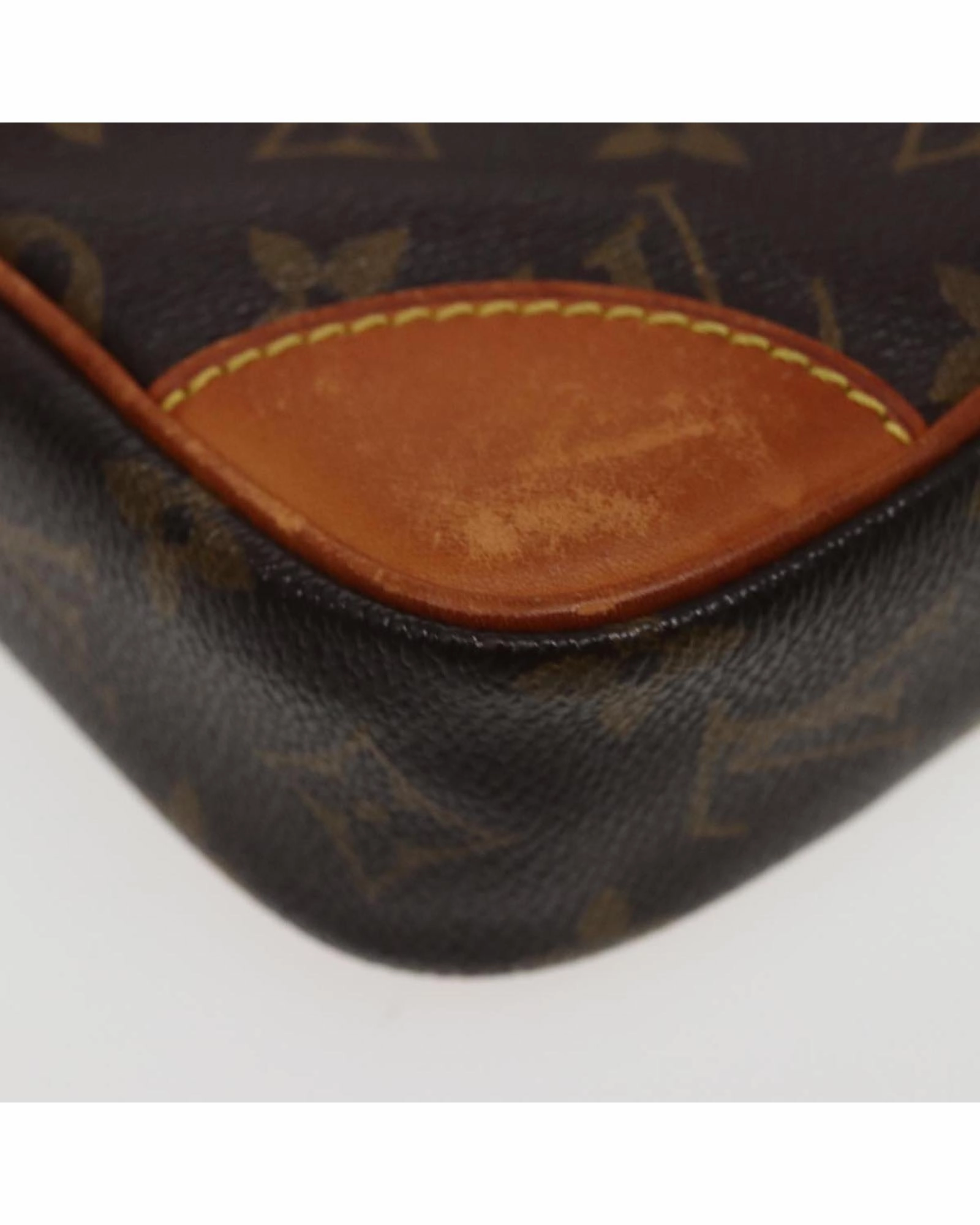 Monogram Canvas Pochette Crossbody Bag M51873