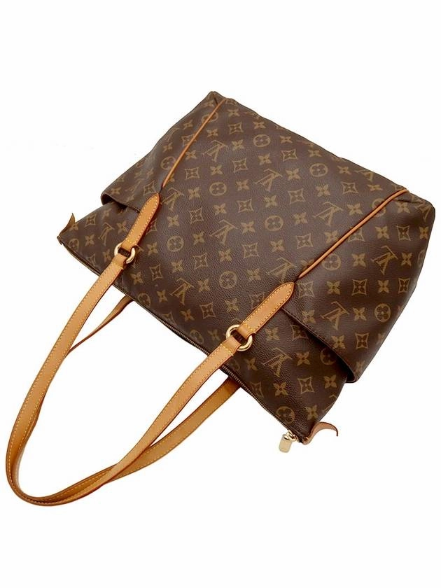 Monogram Canvas Totally MM Shoulder Bag M41015