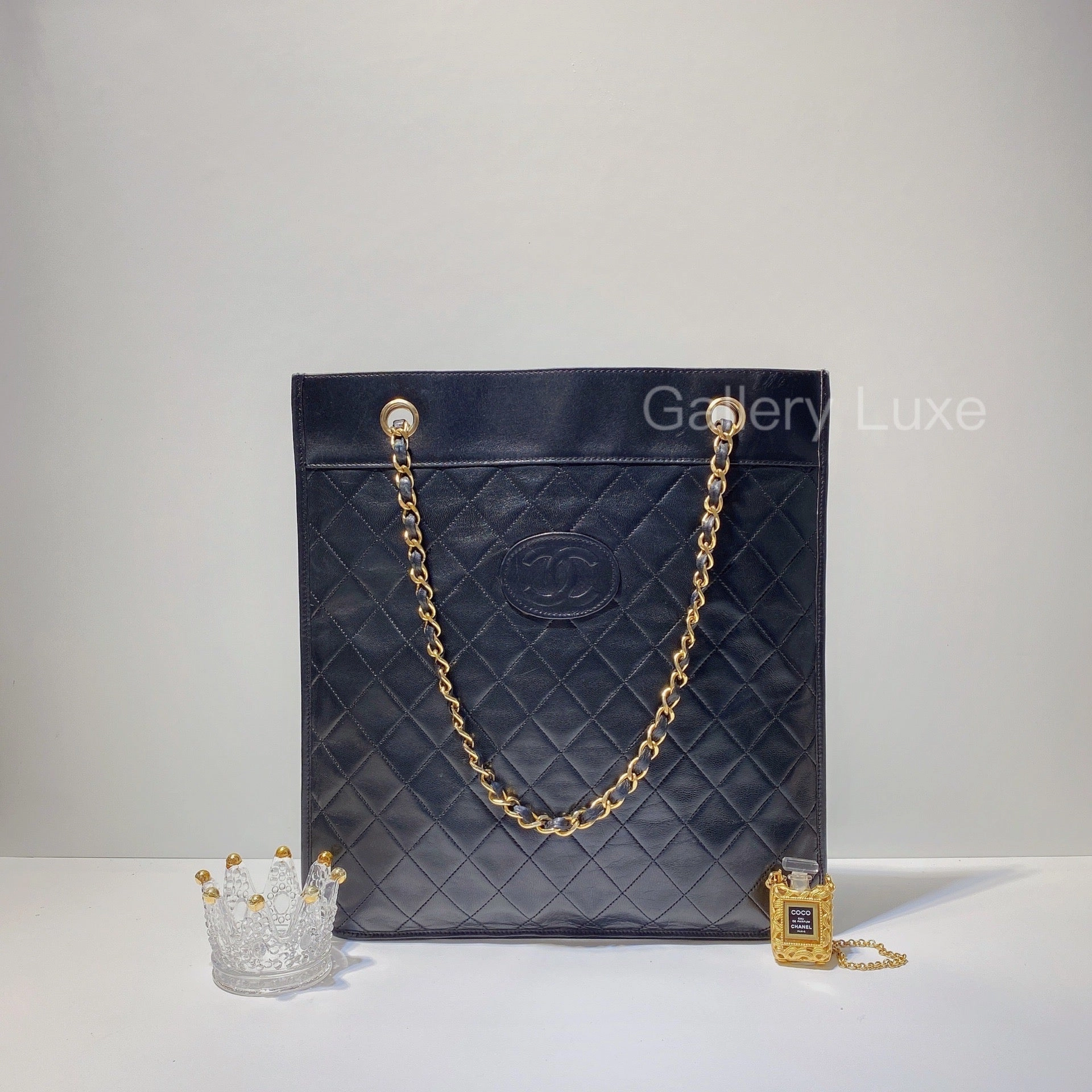 No.2842-Chanel Vintage Lambskin Chain Shoulder Bag