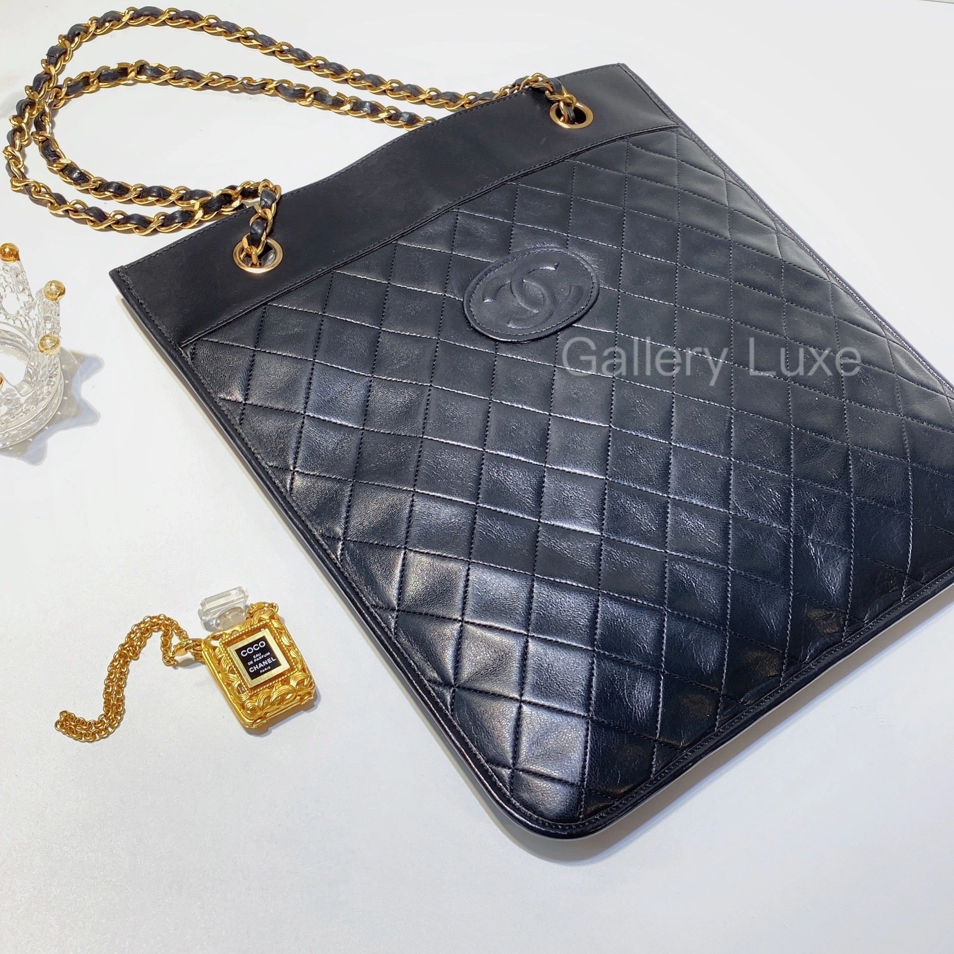No.2842-Chanel Vintage Lambskin Chain Shoulder Bag