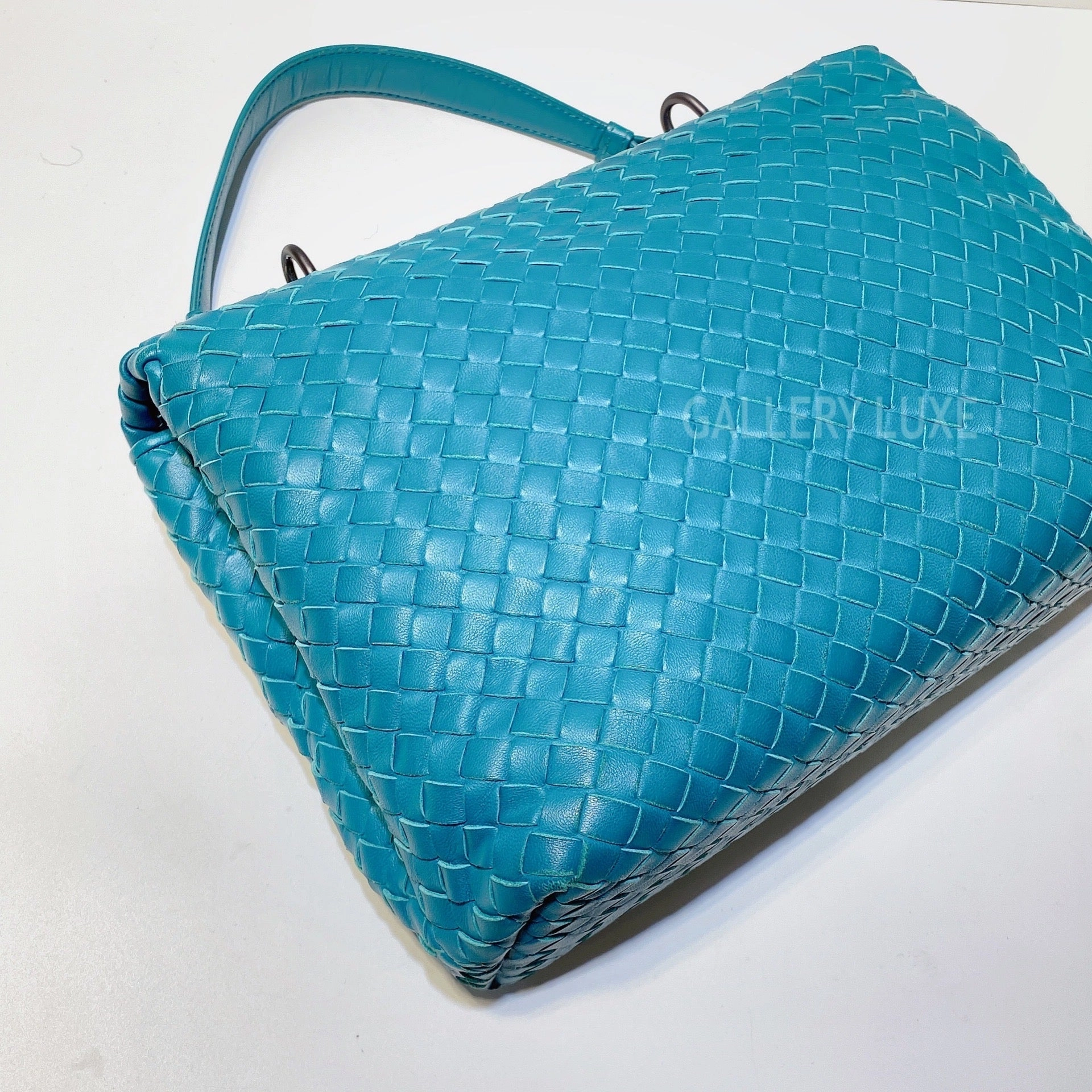 No.2968-Bottega Veneta Intrecciato Shoulder Bag