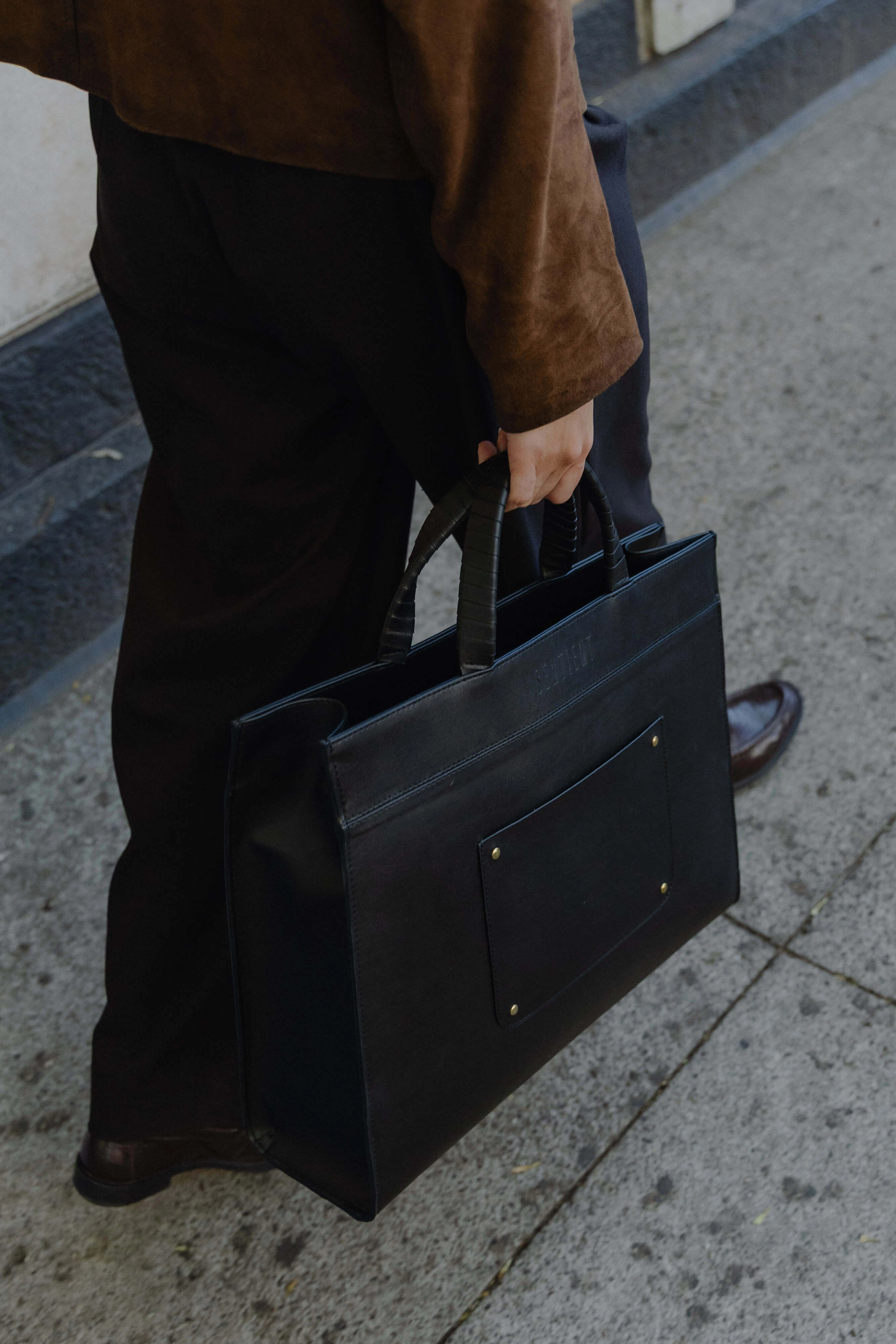 Panthera Maxi Vegan Cactus Leather Bag | Black