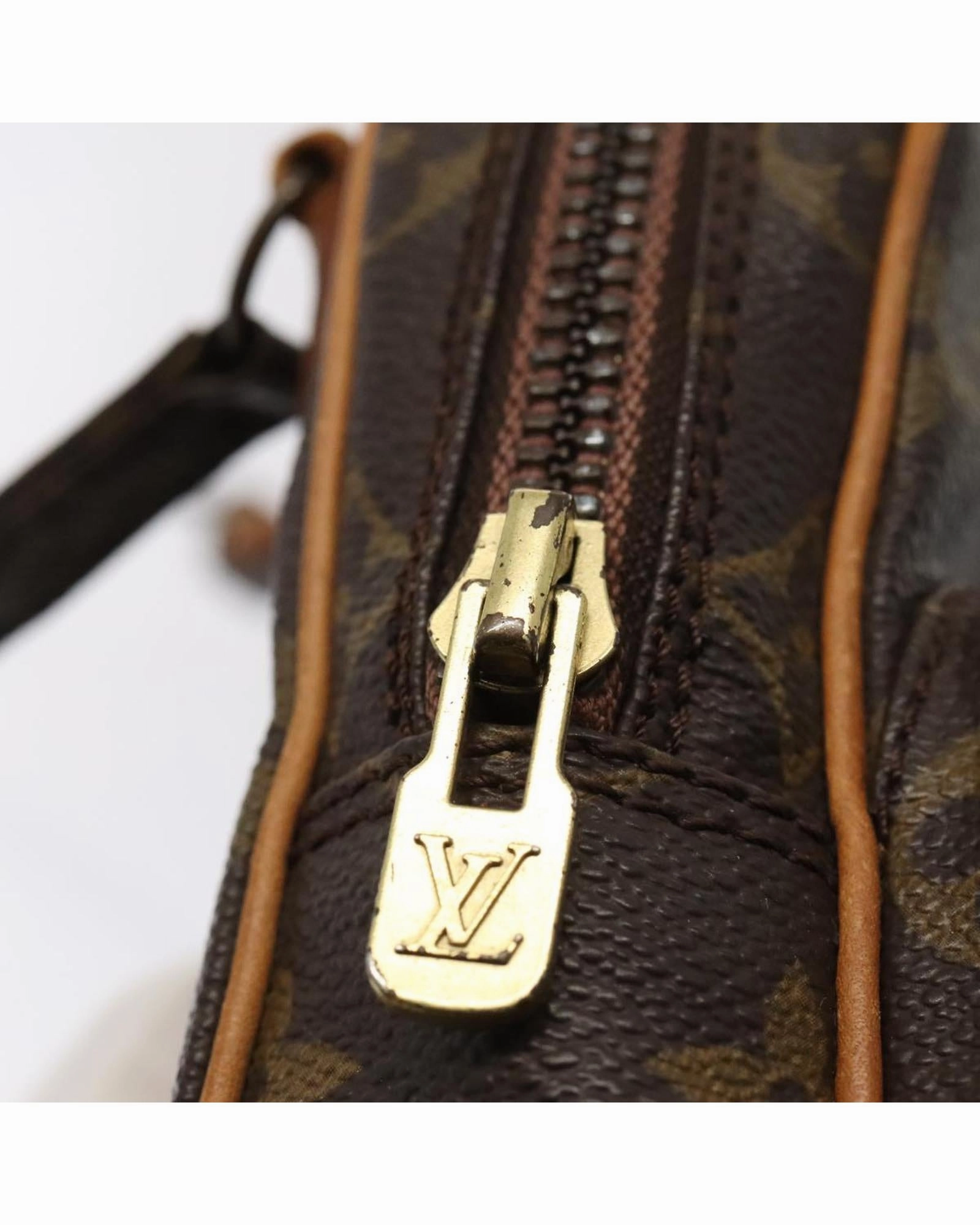 Pochette Crossbody Bag