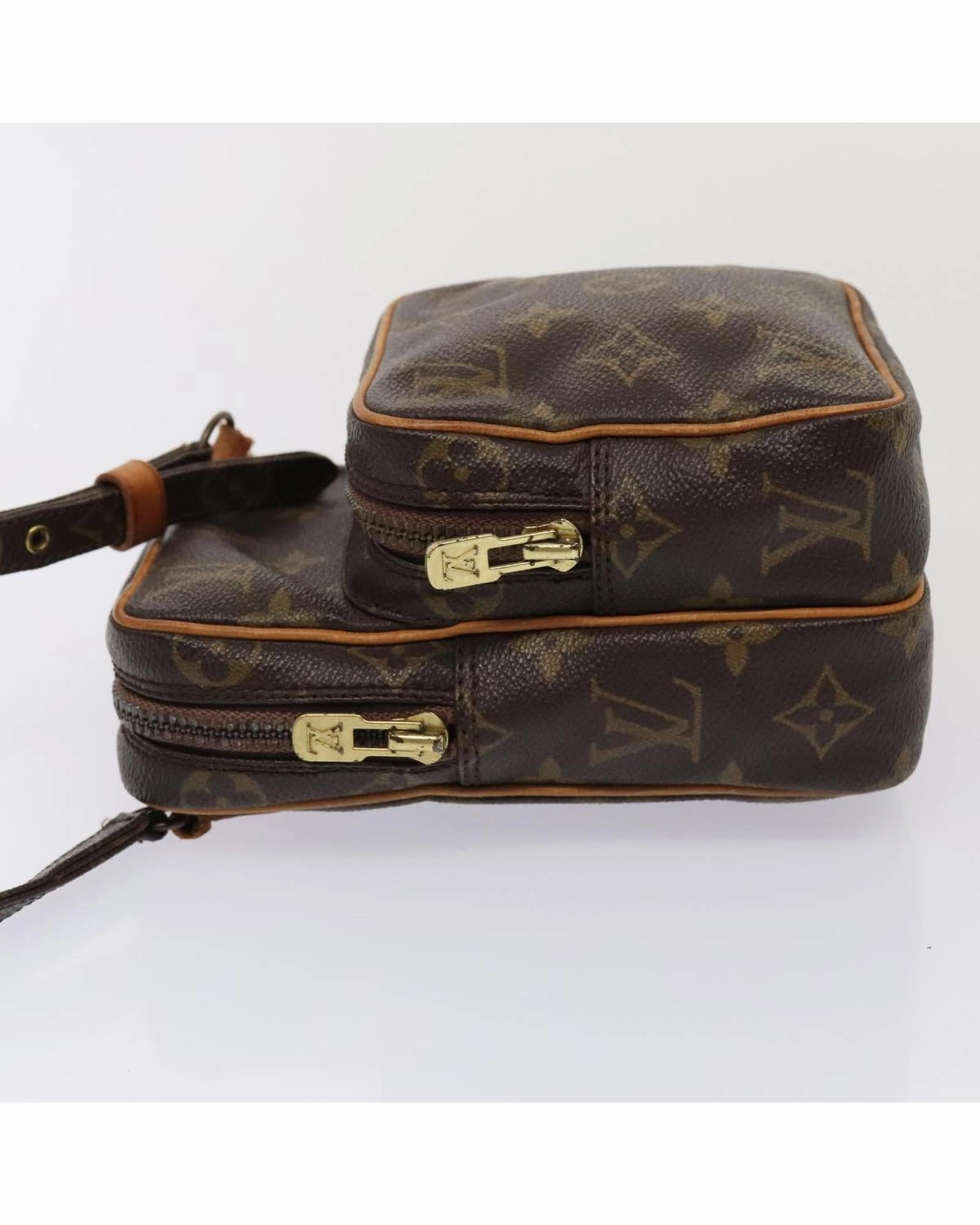 Pochette Crossbody Bag