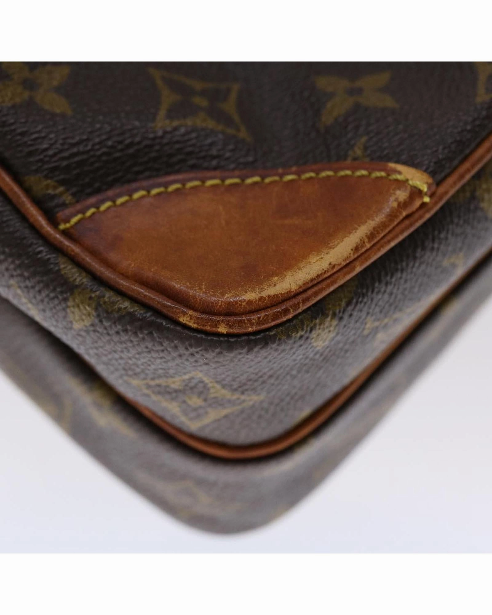 Pochette Crossbody Bag