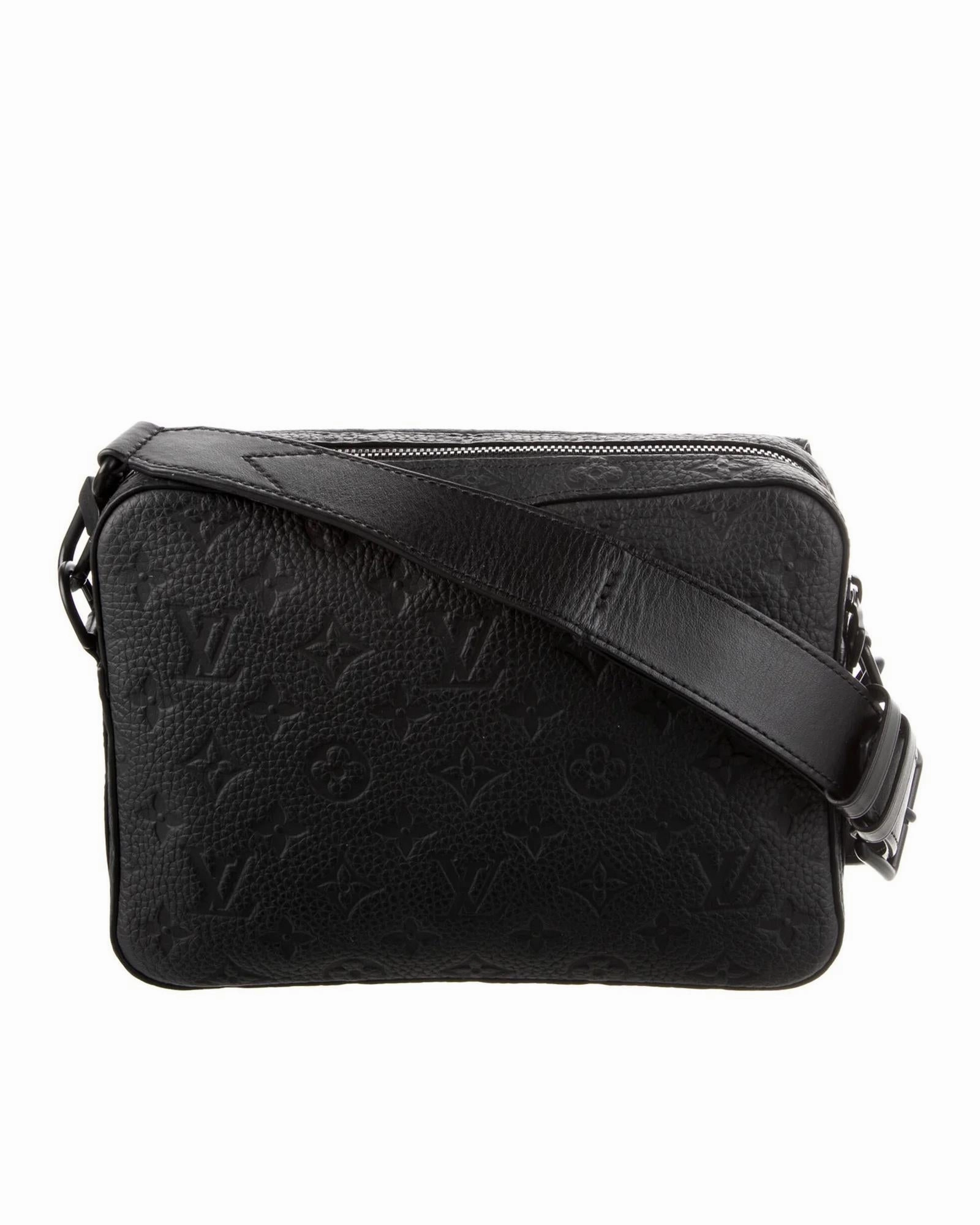 Pochette crossbody bag black