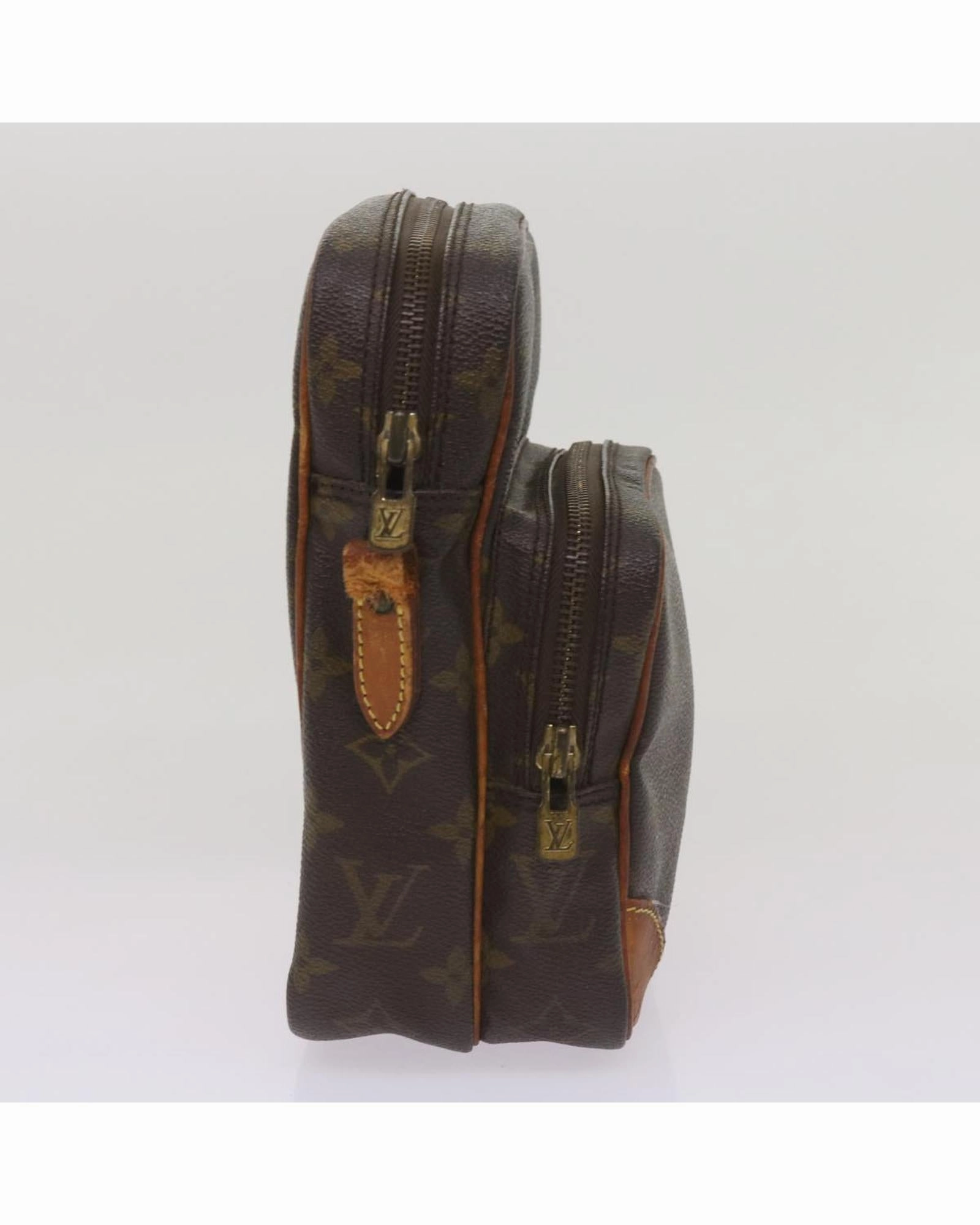 Pochette Crossbody Bag Model M51801